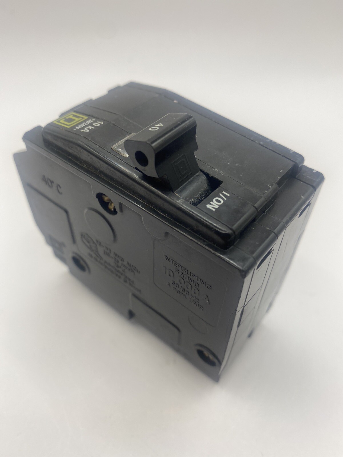 CHIPPED Square D QO240 2 Pole 40 Amp 120/240V AC Type QO Plug In Circuit Breaker