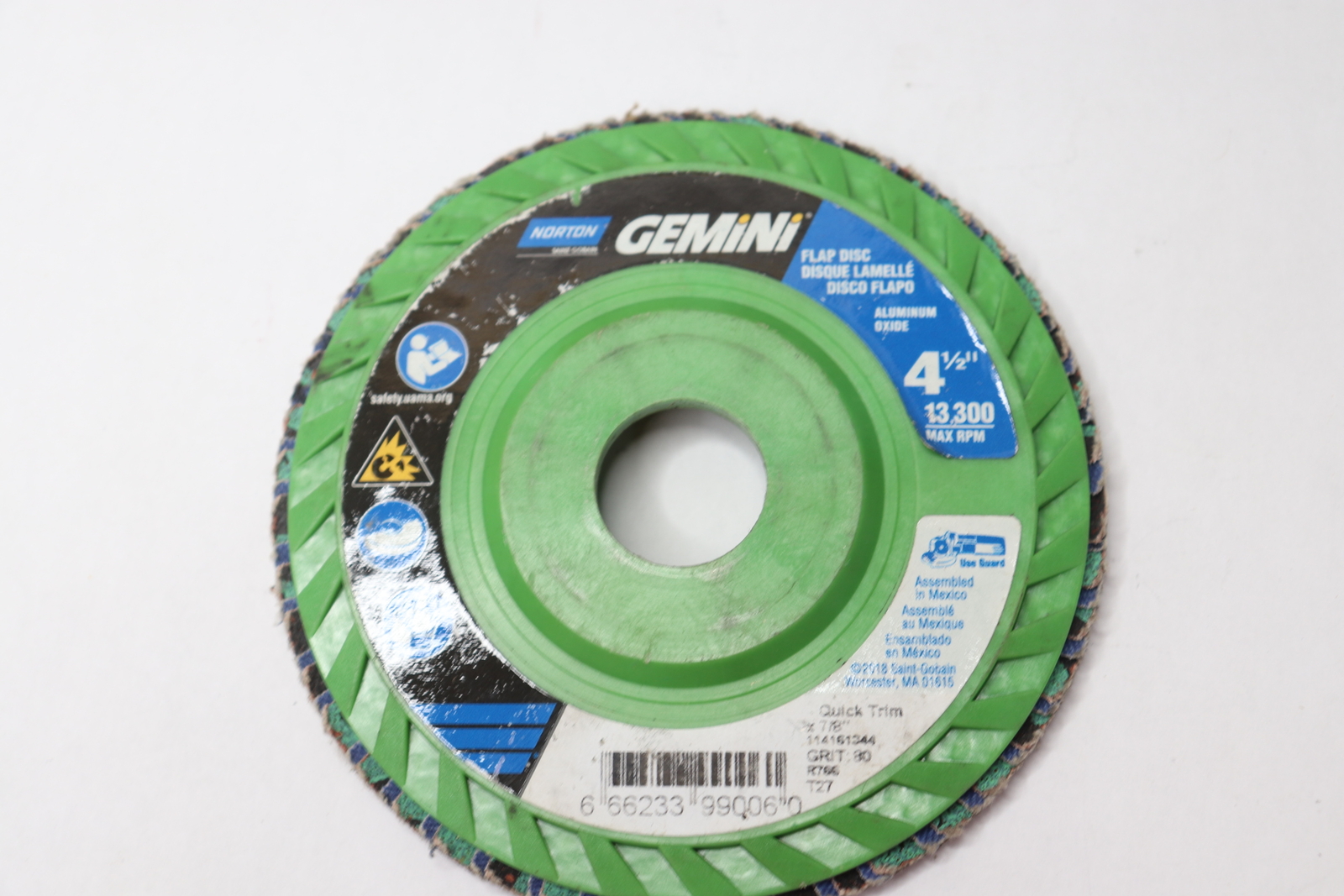 Norton Flap Disc Aluminum Oxide Green 13,300RPM Type 27 80 Grit 7/8 x 4-1/2″