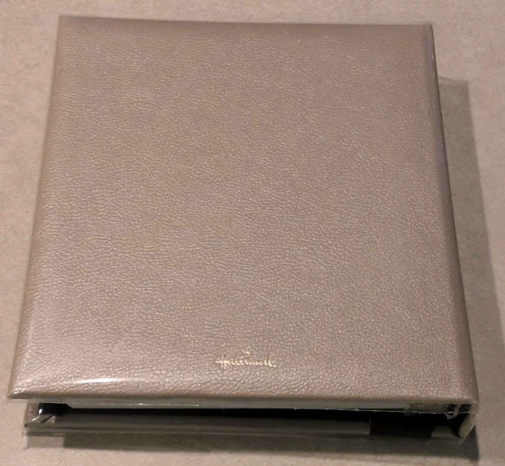 Hallmark Refillable Address Book Cream Color 5STZ1001 Undated Calendar