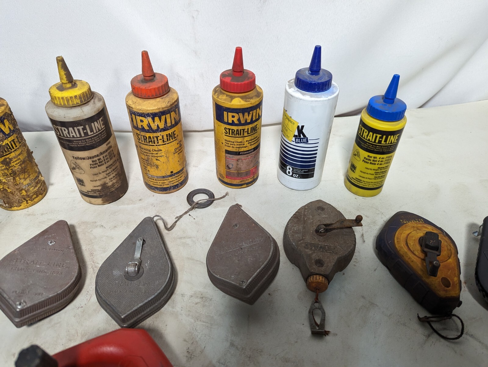 Lot of 9 chalk lines and 3.2 lbs of chalk: Milwaukee 48-22-3910, others
