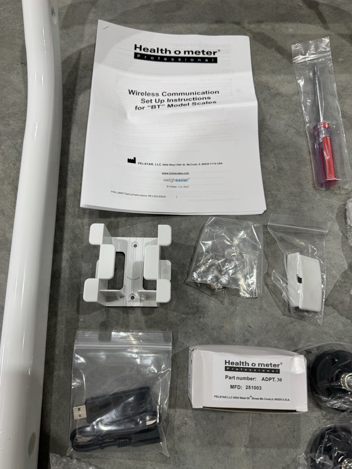Health O Meter 1100KG-BT Digital Platform Scale NEW! BOX 1 of 2! SHIPS FREE!