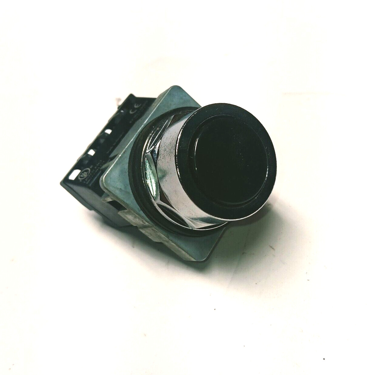ABB A3PBF1-600B-10, Black Flush Push Button, 1 NO