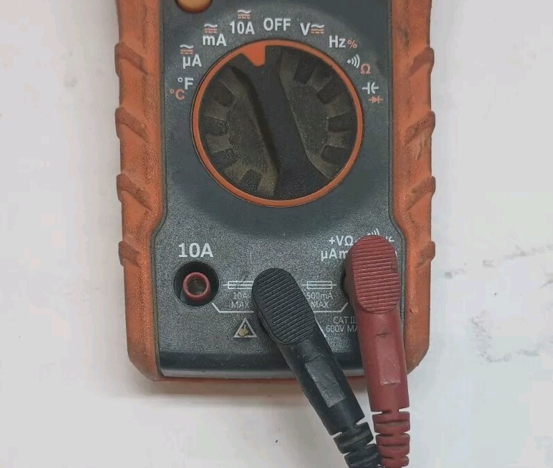 Klein Tools MM400 Digital Multimeter and 69100 Voltage Tester