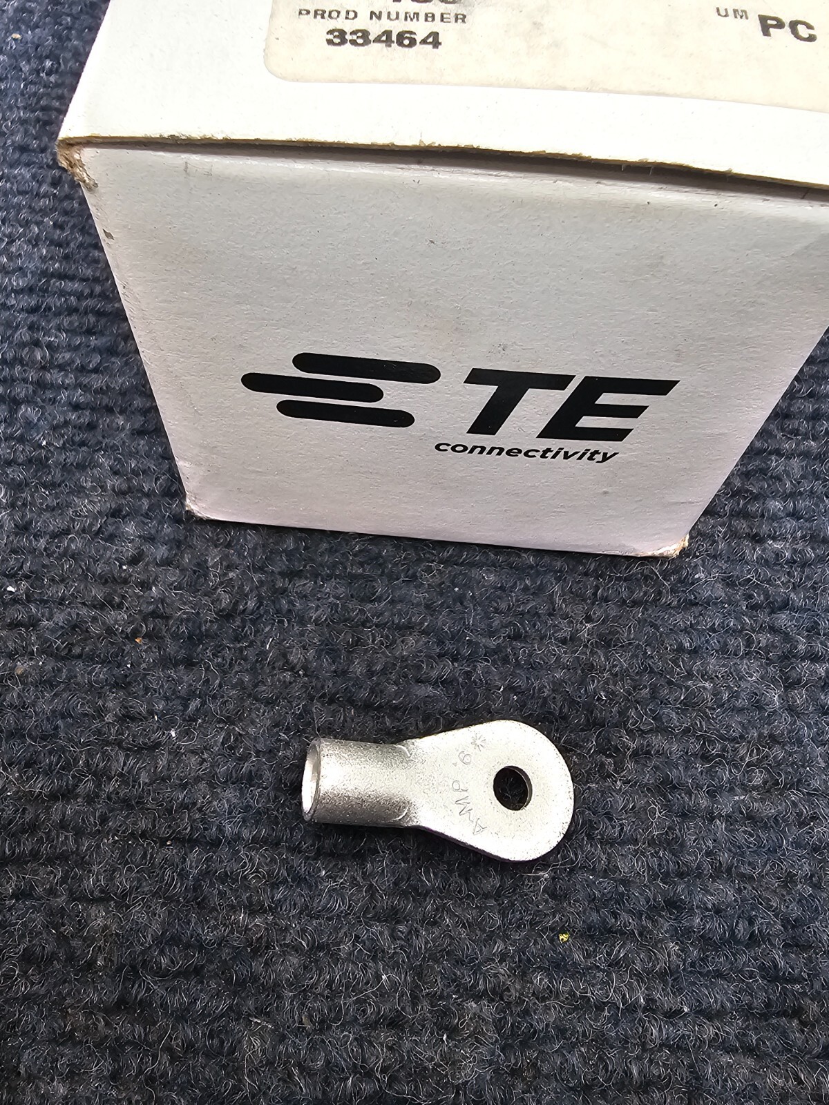 (QTY 100) TE Connectivity 33464: Closed Ring Tongue Terminals 6 AWG #10 Stud