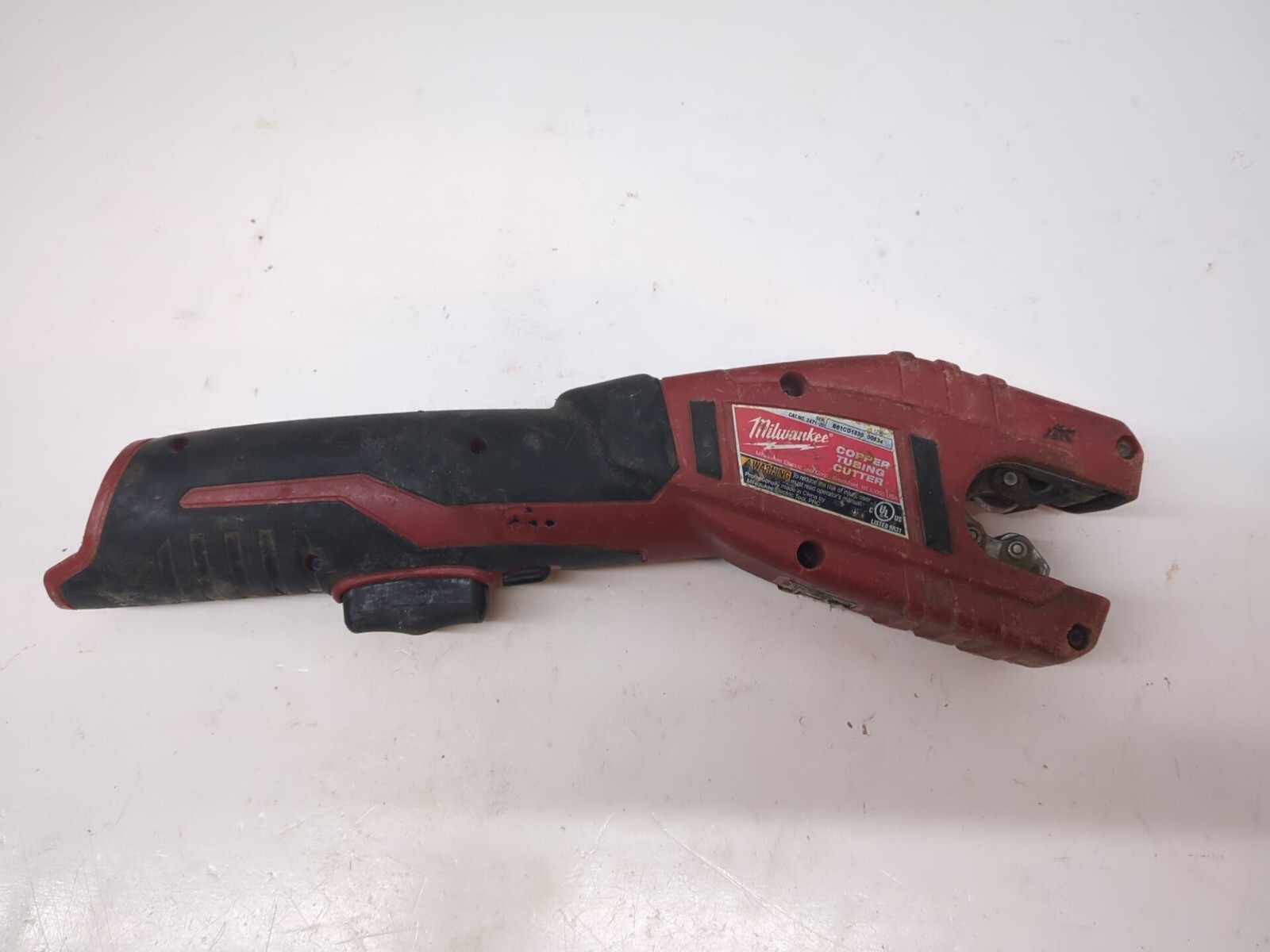 Milwaukee 2471-20 BROKEN M12 Cordless Copper Tubing Cutter BROKEN