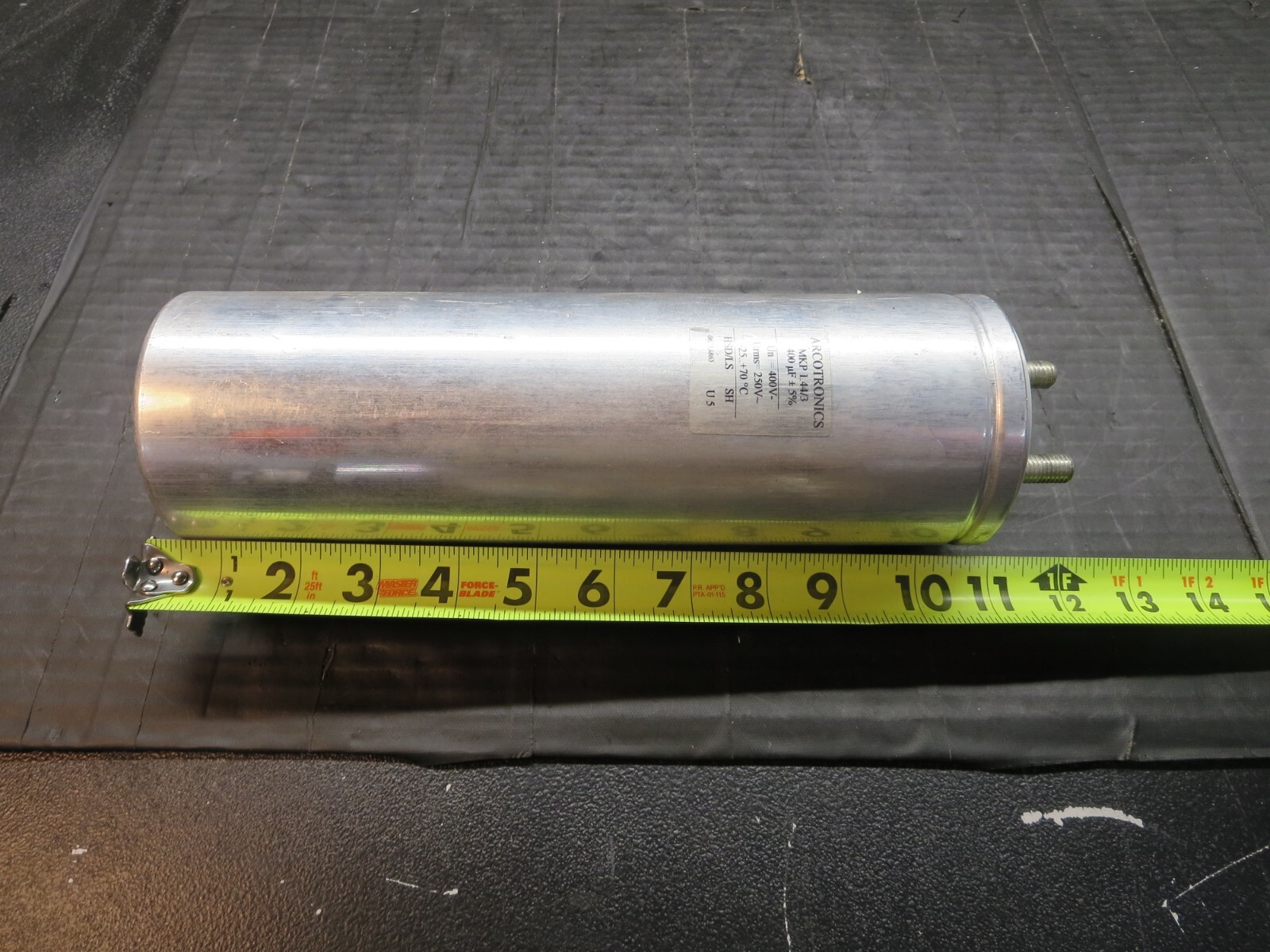 Arcotronics, MKP 1.44/3, Capacitor, 400 uF +/- 5%, Un=400 VDC, Urms=250 VAC-NOS
