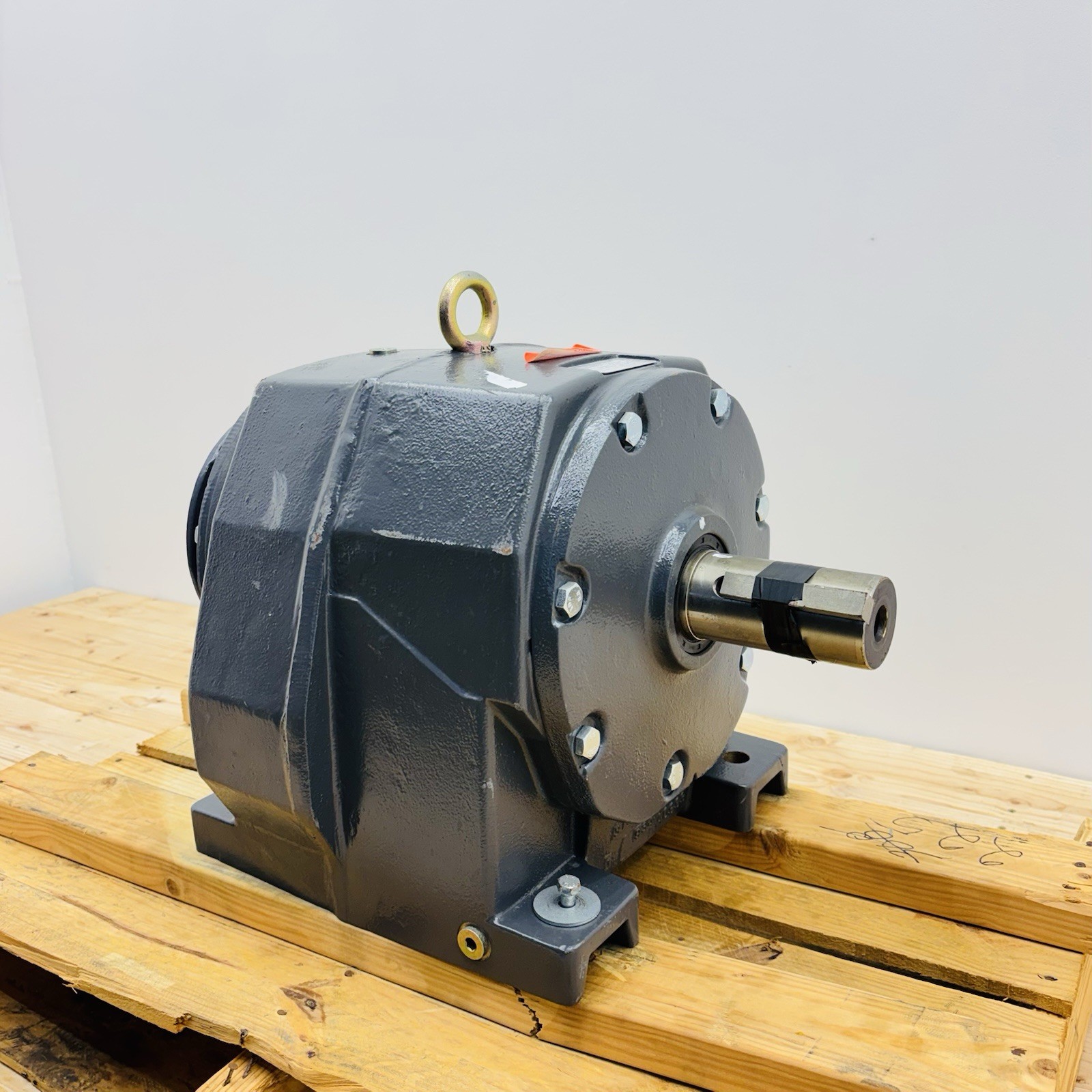 Falk UltraMite 09UCBN2A25A1E Gear Drive 26.04:1 Ratio New 23.30 HP Gear Reducer