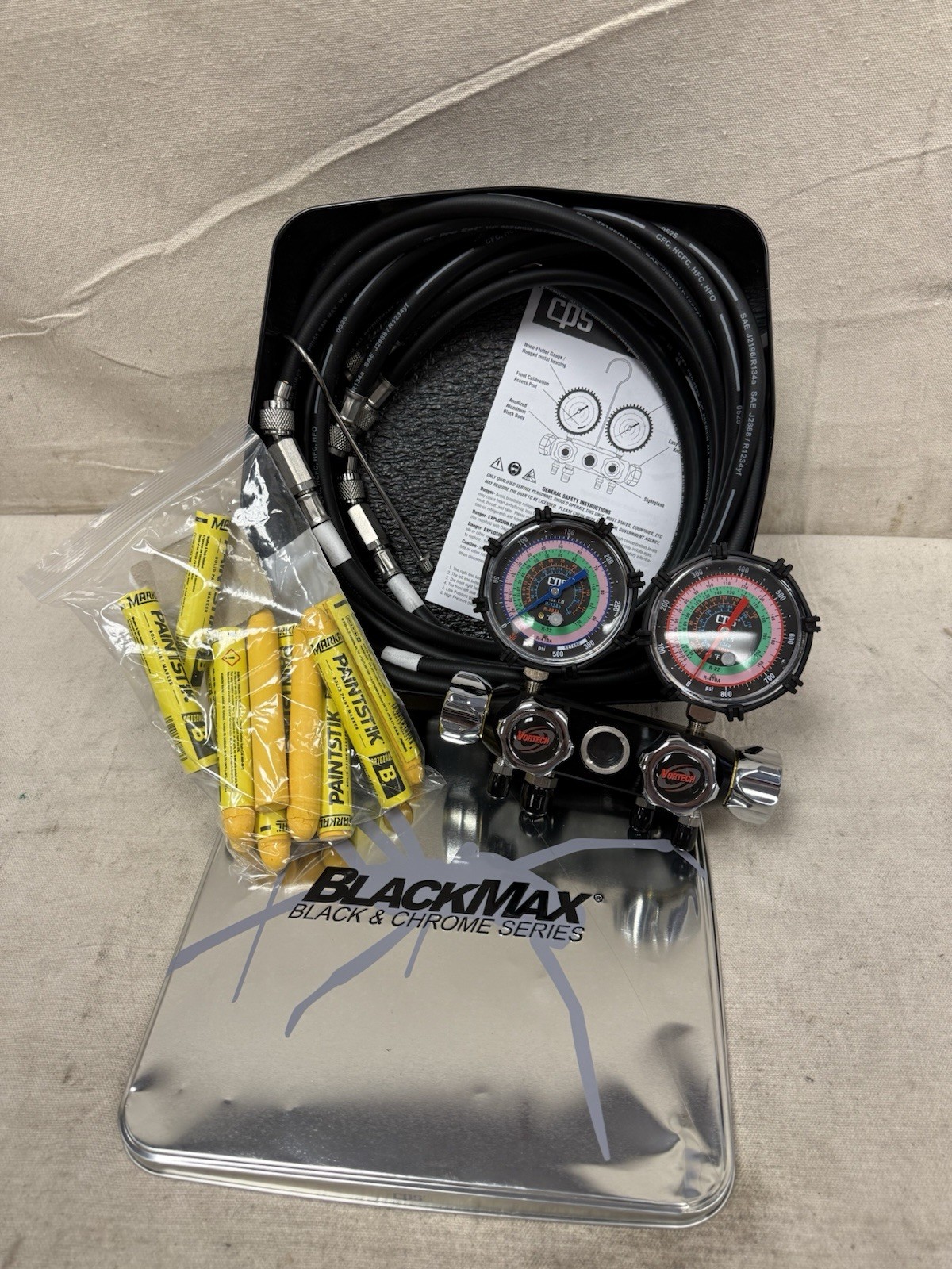 BLACKMAX MV4H4P5EZ Manifold Gauge Set 4 Valves 3 Hoses Series BlackMax 3 1/8″ Ga