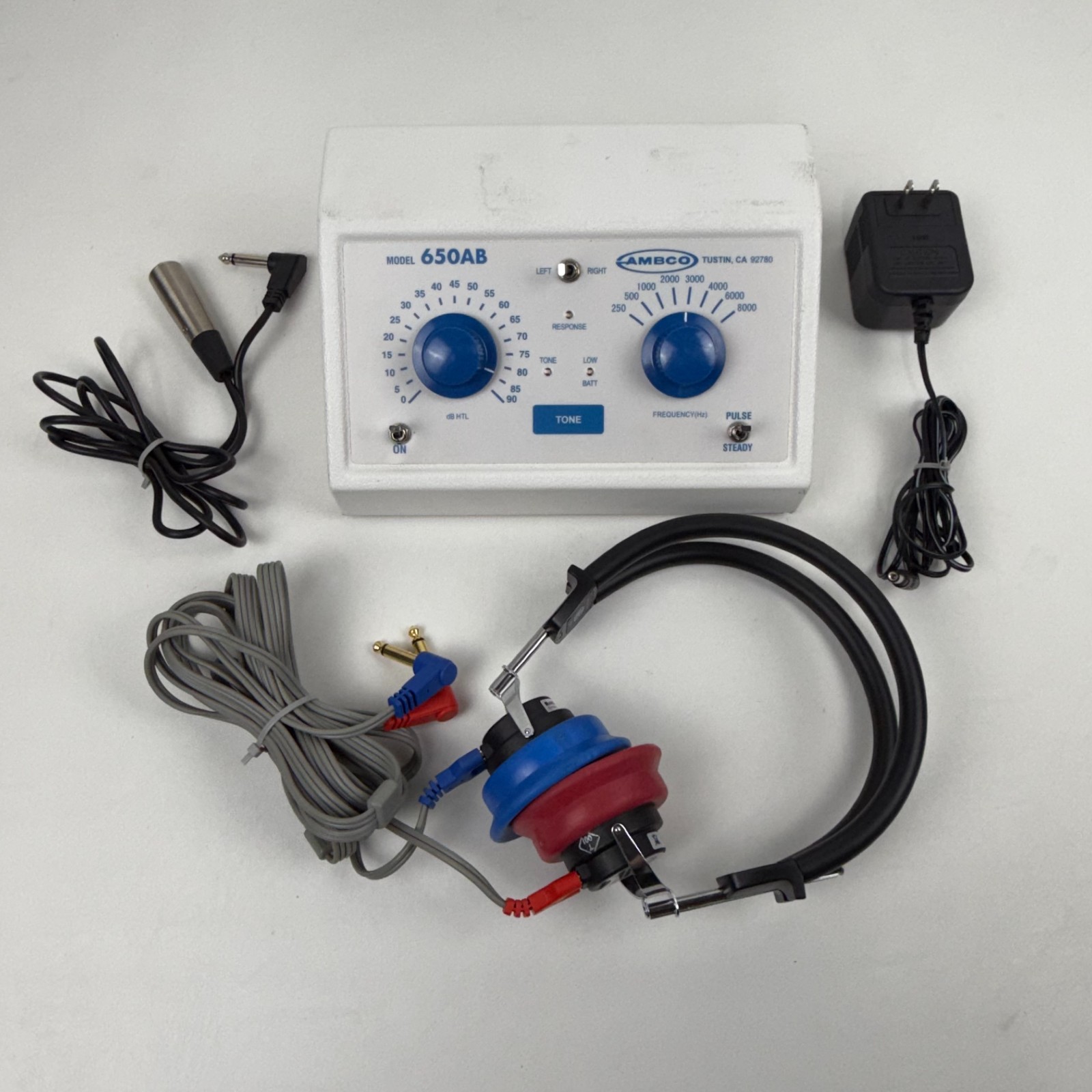 AMBCO 650AB Audiometer Hearing Test System w/ Headphones & Response Switch, Blue