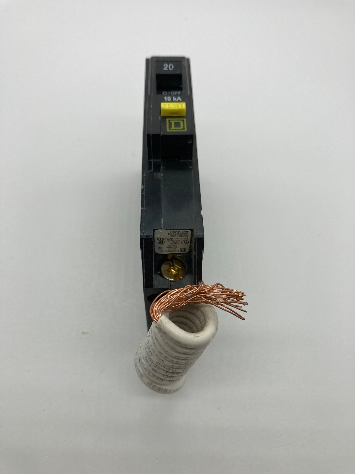 Square D QO120GFI 1 Pole 20 Amp 120VAC Plug On Ground Fault GFCI Circuit Breaker