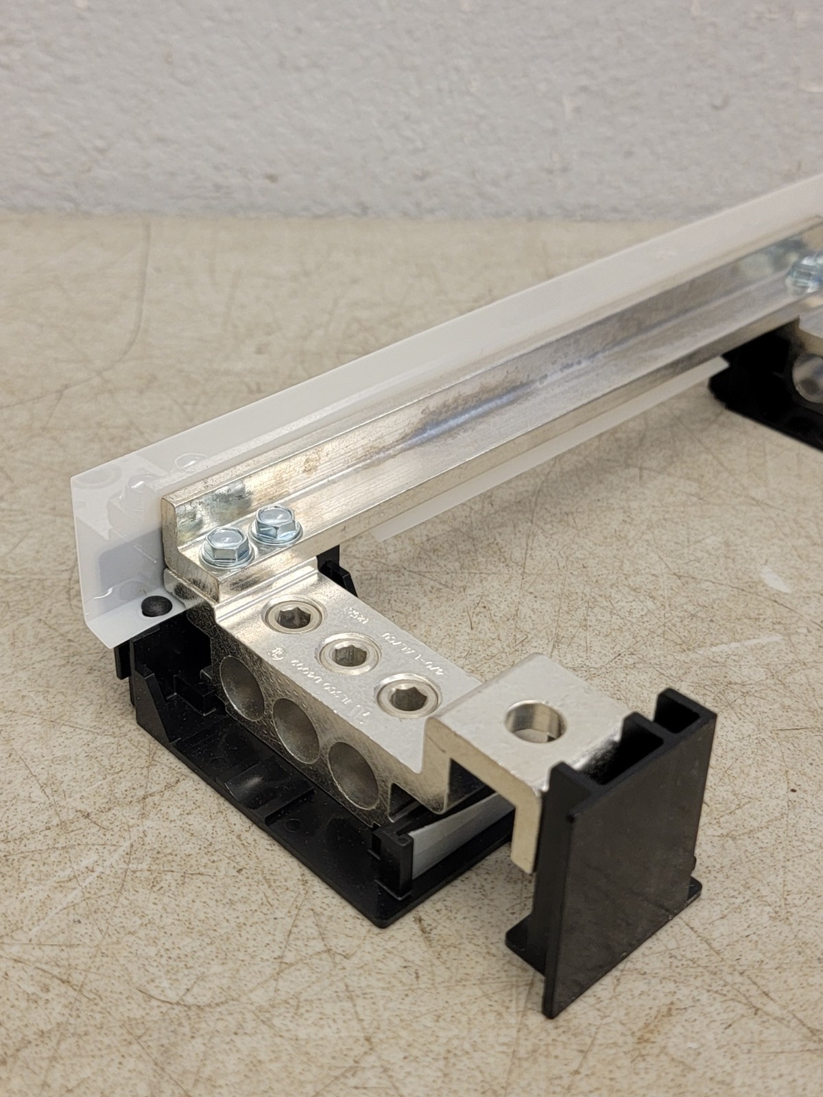 (3) Eaton NSB BR40NEU, 4/0 Neutral bar Kits For Load Centers and Panelboards NEW
