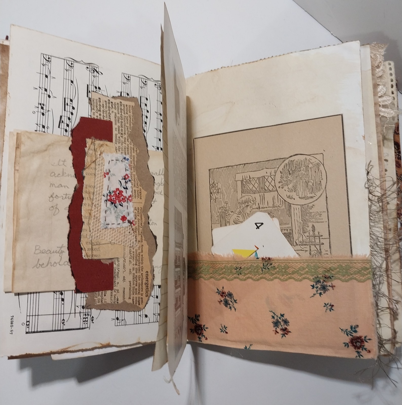Junk Journal Boho Style Antique Vtg. Ephemera Handmade Book Lg. 9″x6.5″ 116 Pg.