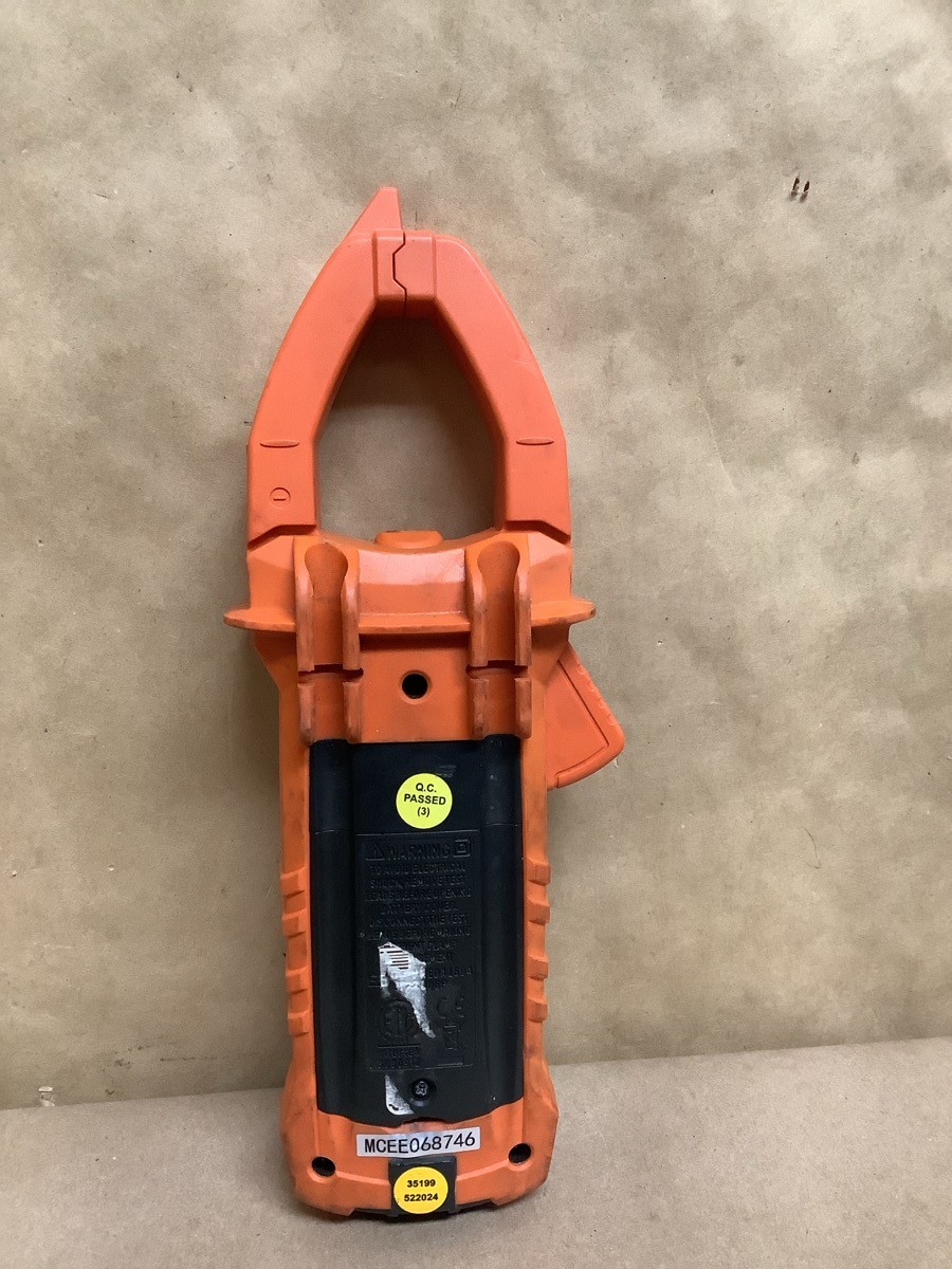 AMES INSTRUMENTS CM1000A AC/DC CLAMP METER WITH LEADS IN CASE (B33006985)