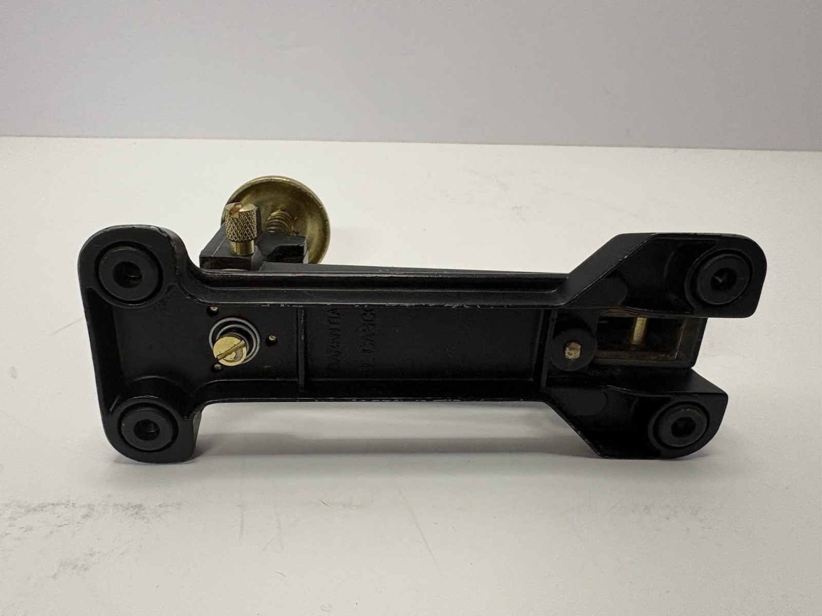 El Casco M-10 Desk Stapler – Made In Spain – Black & 23k Gold Plating