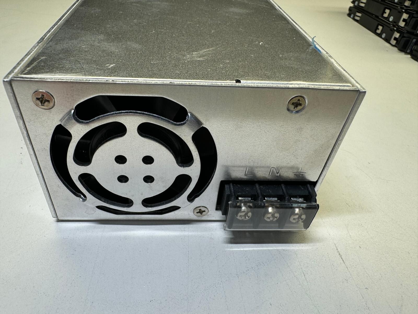 Mean Well HRP-600-24 HRP Series High Reliability Switching Power Supply