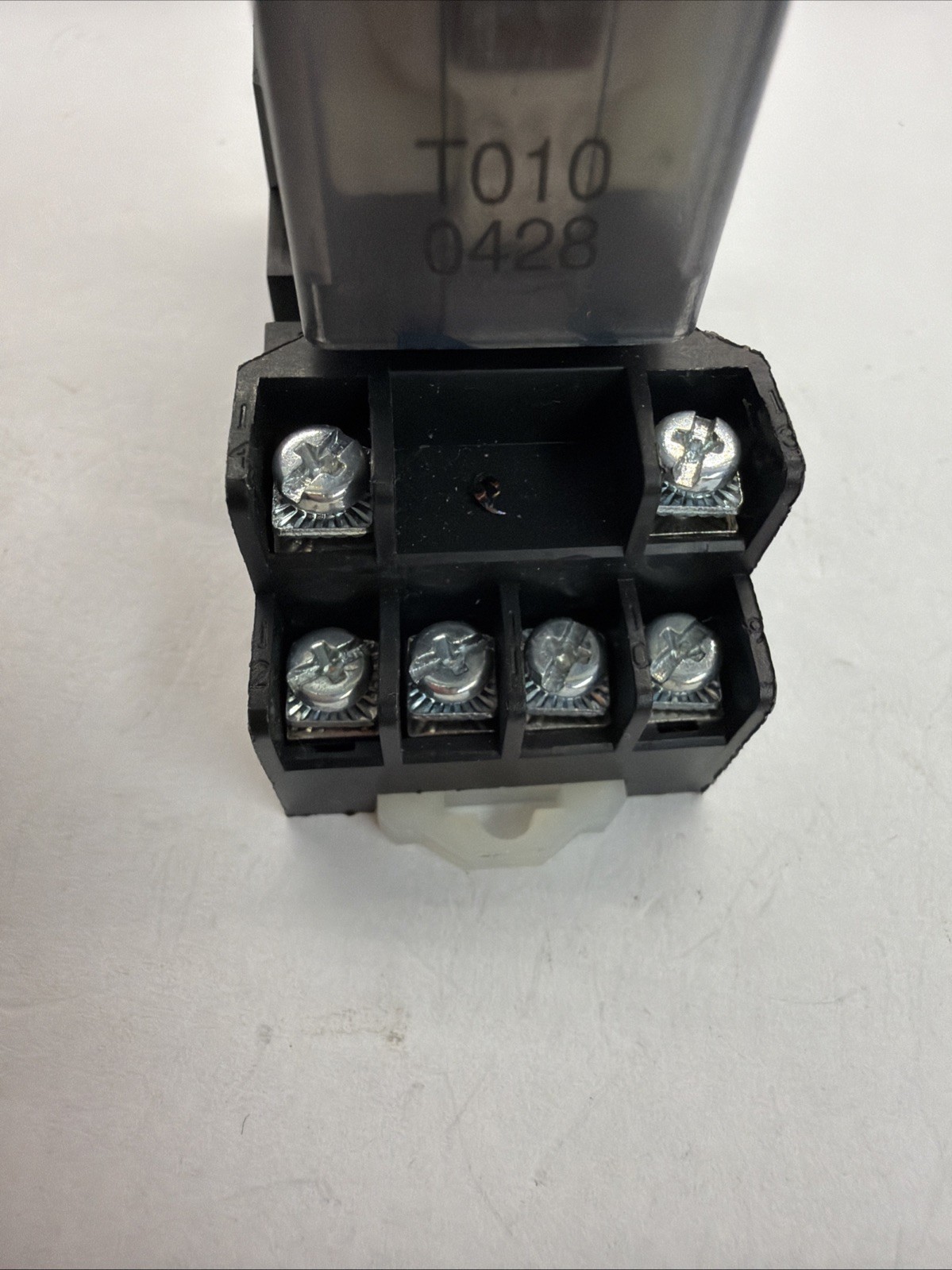 Tyco Potter & Brumfield KHU-17A12-120V AC Relay KHU-17A12-120 W/Base 1/10HP