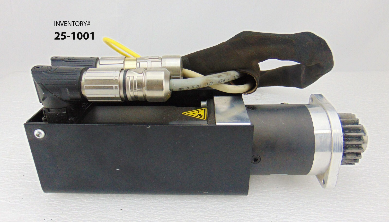 LTi Drives LSH-050-3-30-48/T1 B V S4 3PH PM Servo Nuegart PLE 60 F-Nr 2148743-1