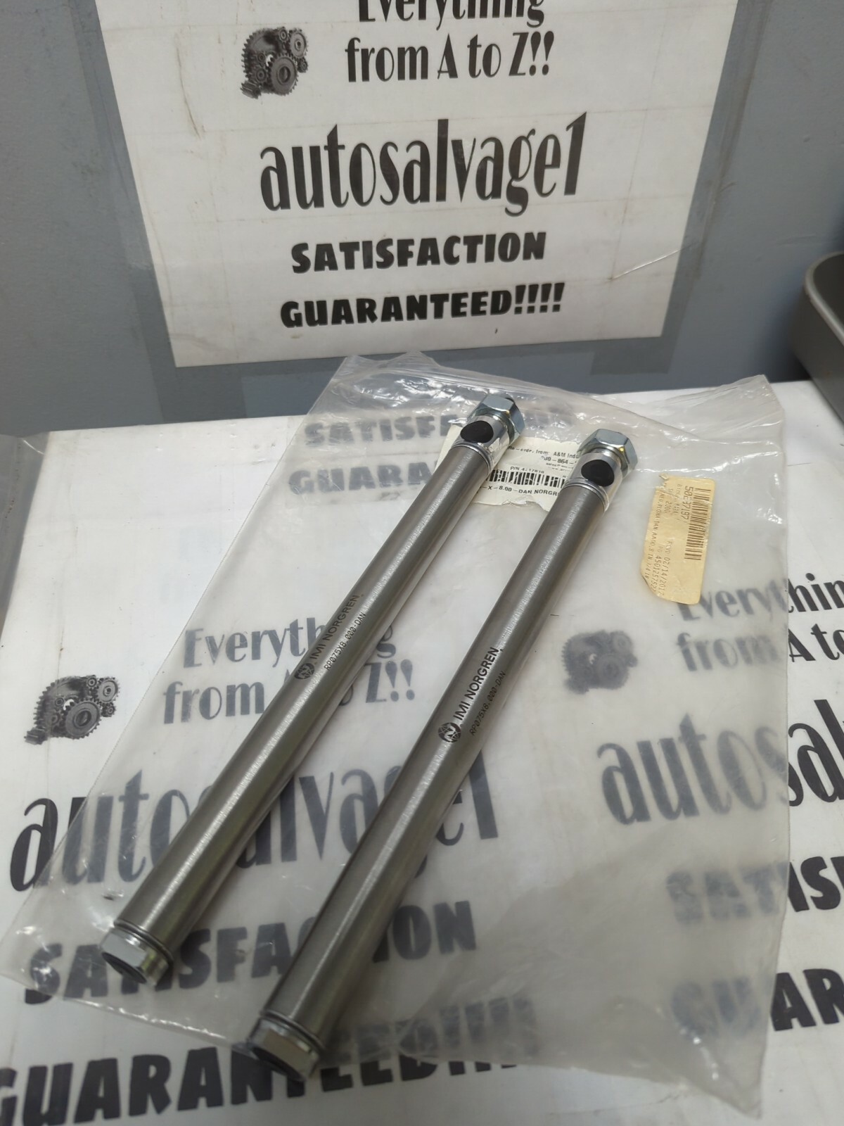 NORGREN,RP075X8.000-DAN,PNEUMATIC CYLINDERS 3/4 IN BORE 8IN STROKE LOT OF 2..NOS