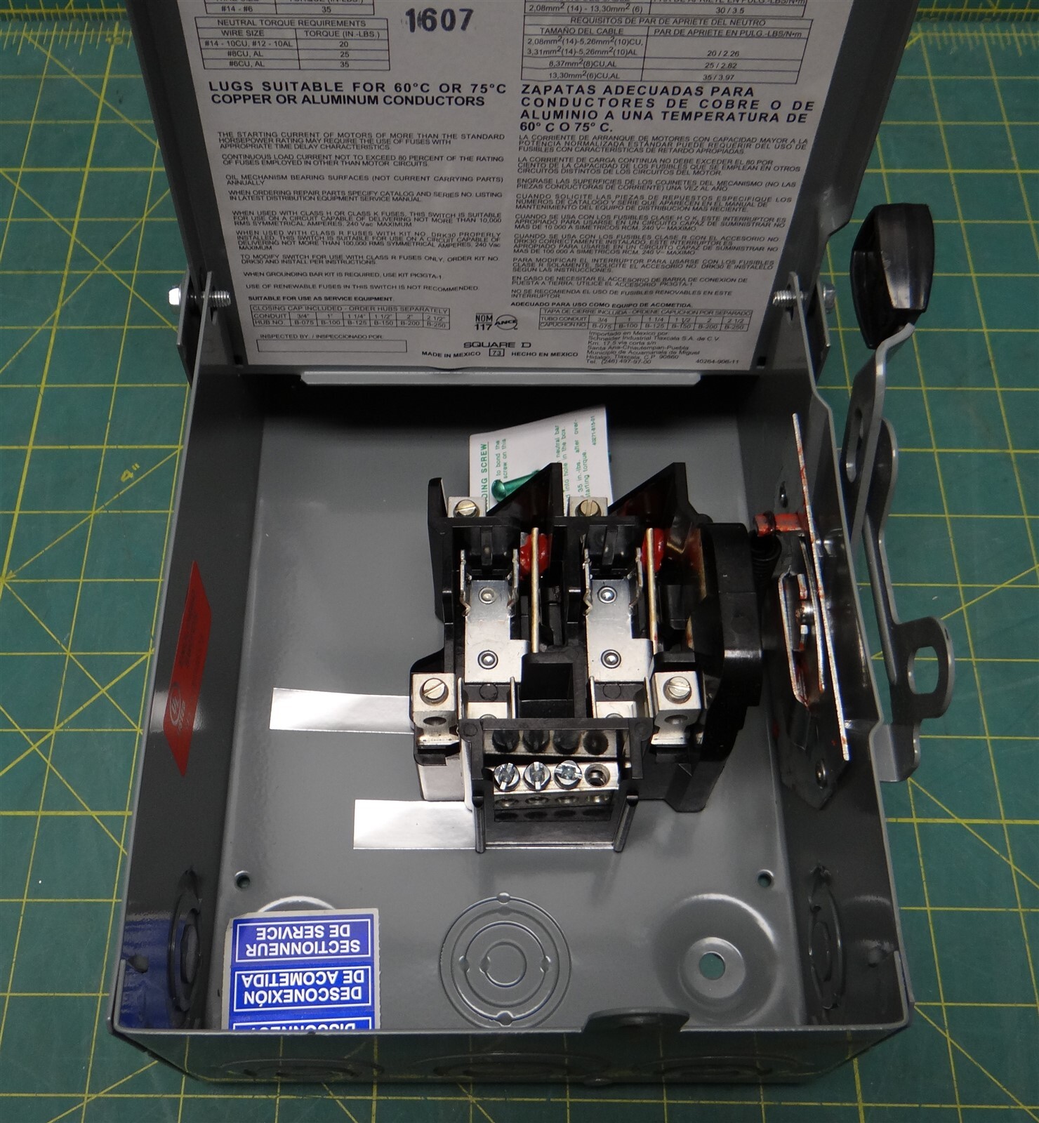 Schneider Electric Square D General Duty Safety Switch 30 Amp Model: D221NRB