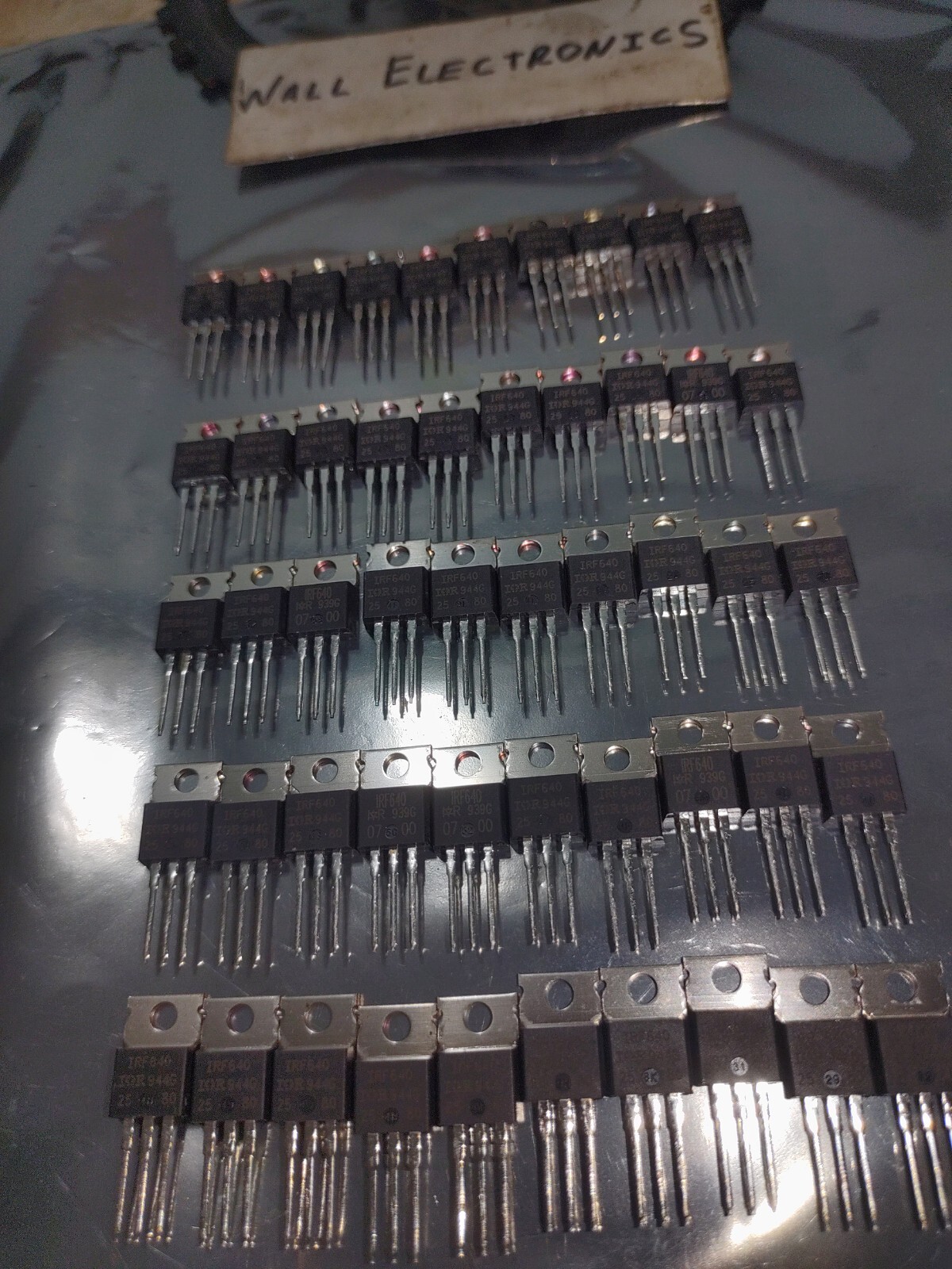 International Rectifier IRF640 Transistors =New Old Stock= LOT OF 10
