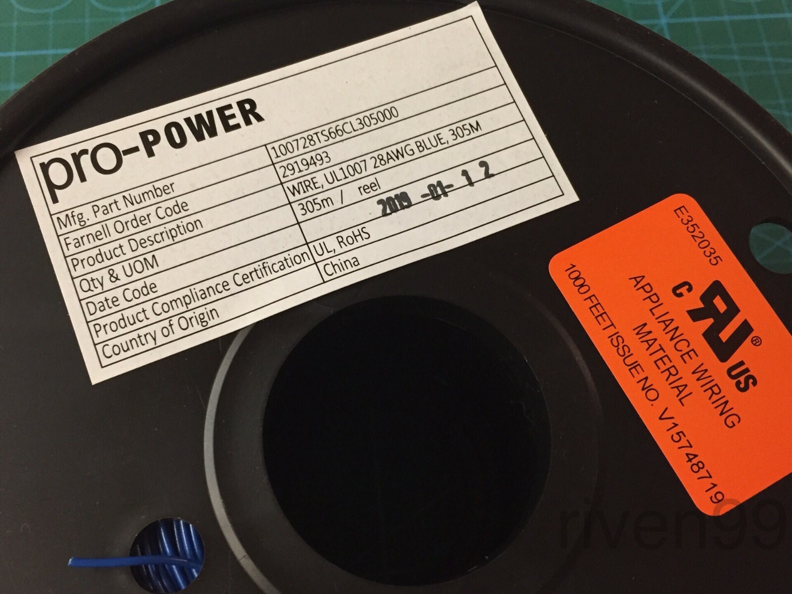 PRO POWER 28AWG UL1007 1C Hook-up Wire, 80C, 300V, BLUE, 305m, 1000ft Spool