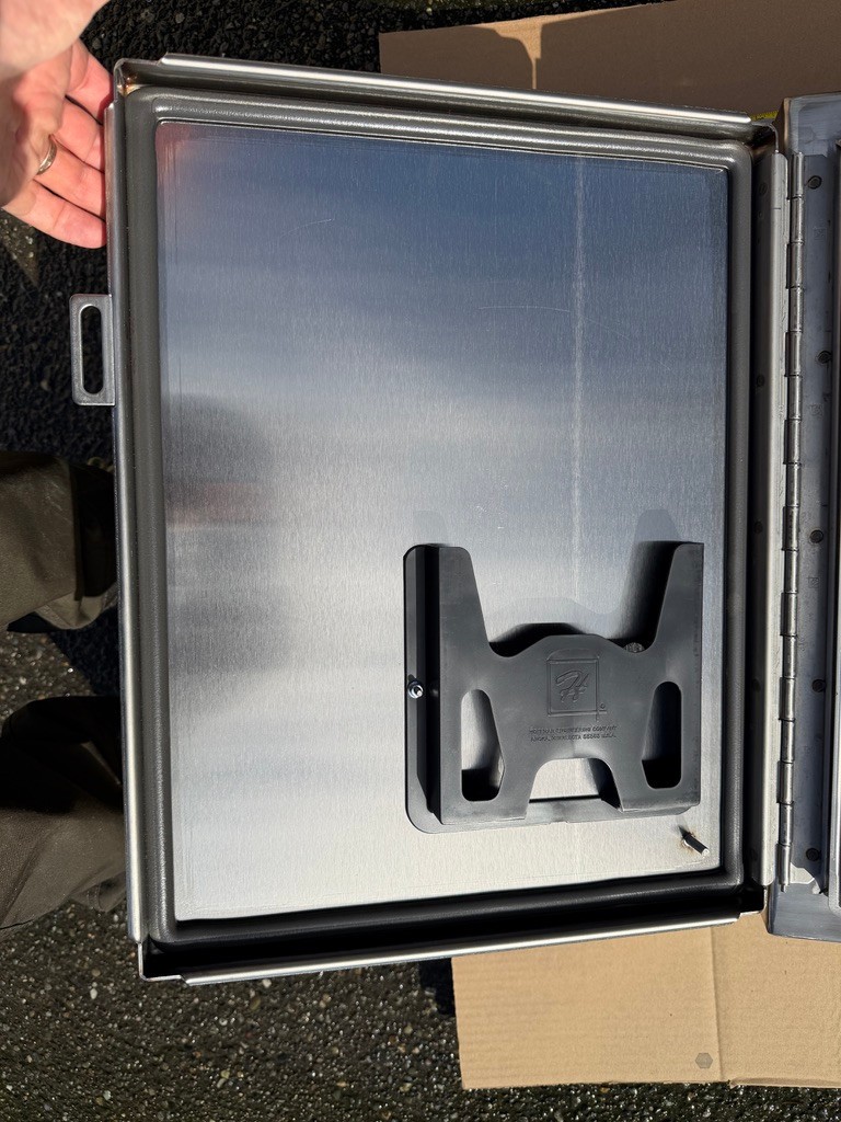 Hoffman nVent A24P16SS6 Stainless 316 Steel Wall-Mount Enclosure 21″x 13″x 6″NEW