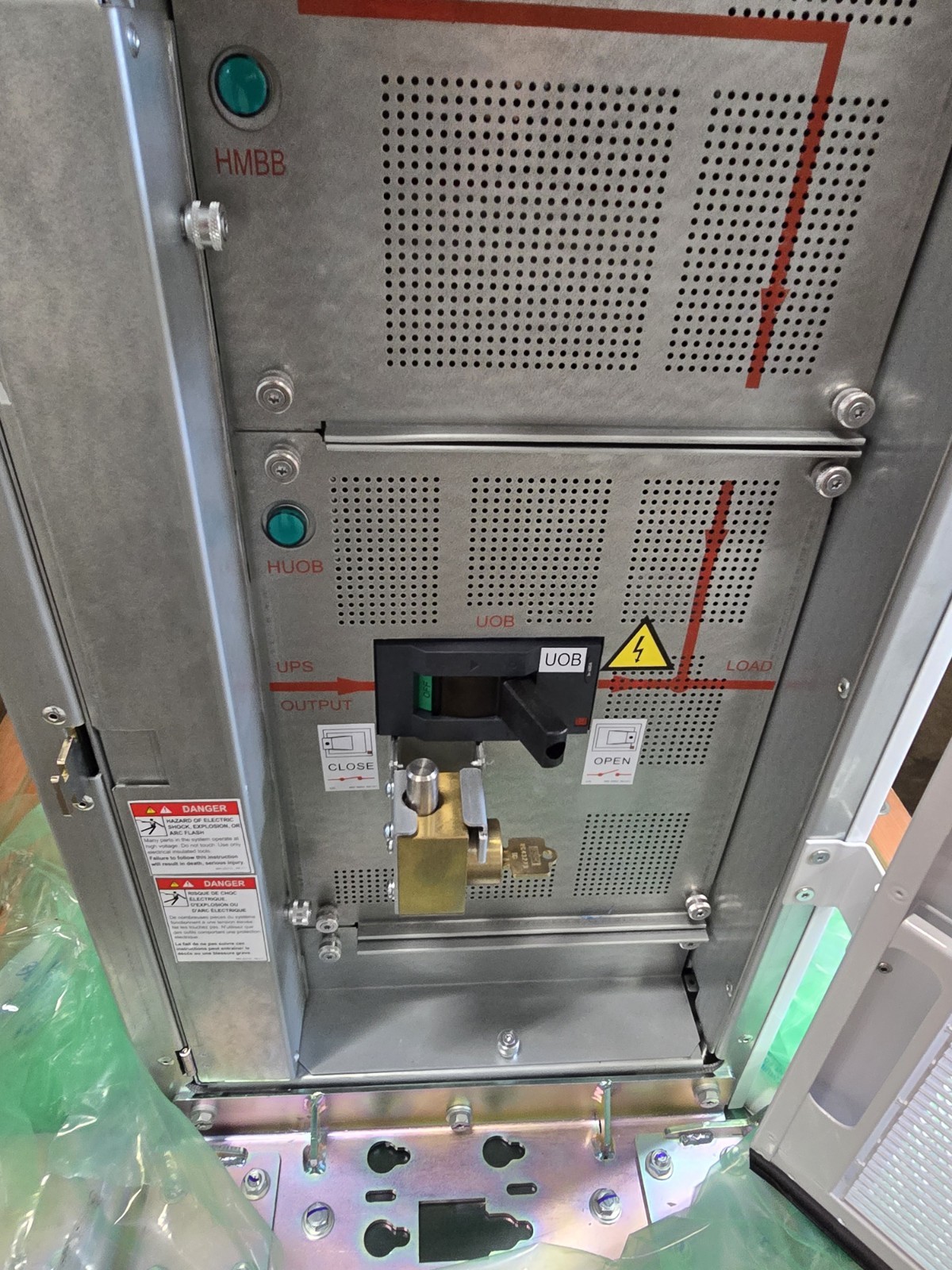 Galaxy VM 160 kVA 480 V Schneider Electric 160 KVA UPS