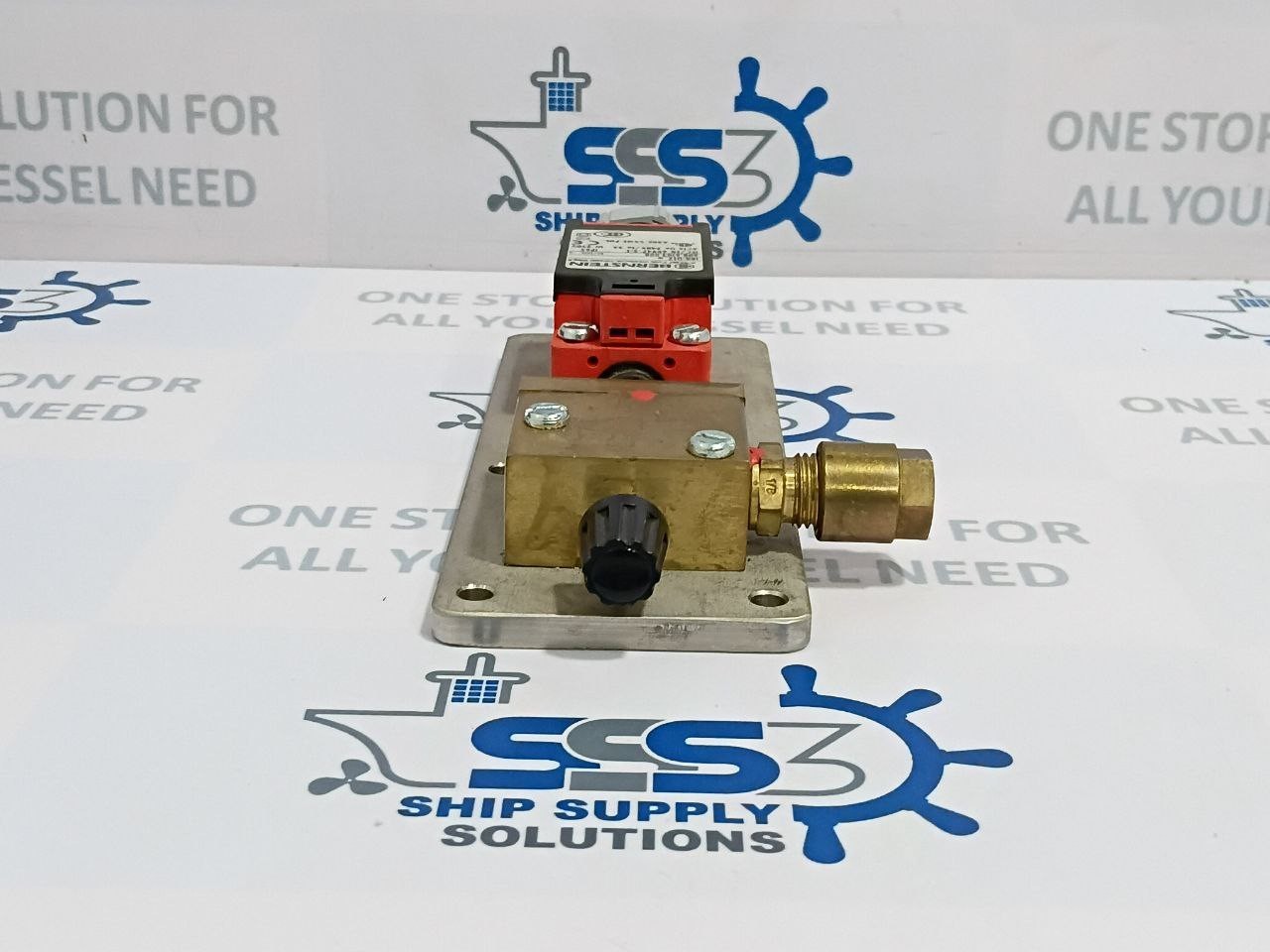Bernstein I88-U1Z w Limit Switch 608.6103.008 AC15 Ue 240V/Ie 3A Ui 250V IP65