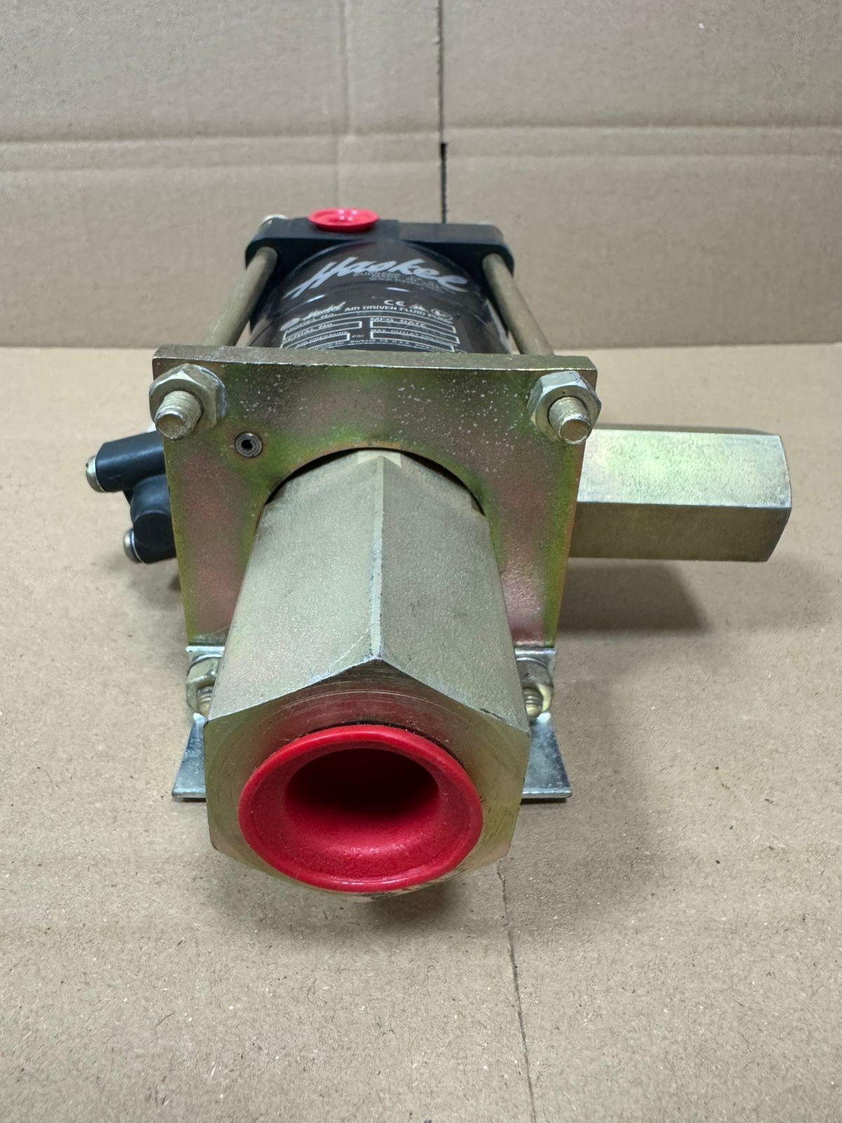 Haskel / Air Driven Fluid Pump / M-7 / Air Press 125 PSI, Outlet Press 900 PSI