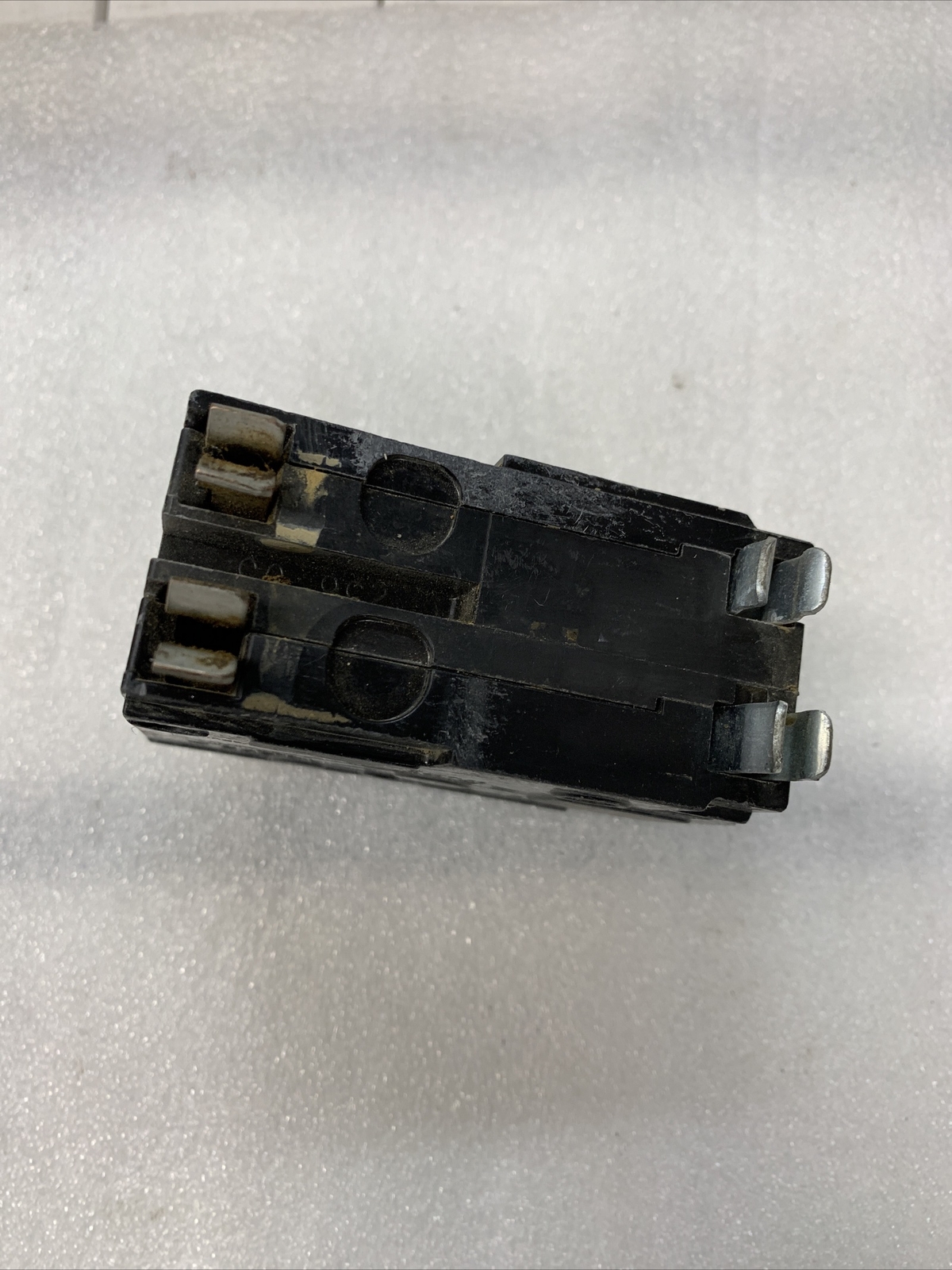 SQUARE D QO240 2 POLE PLUG IN CIRCUIT BREAKER 40A 240V