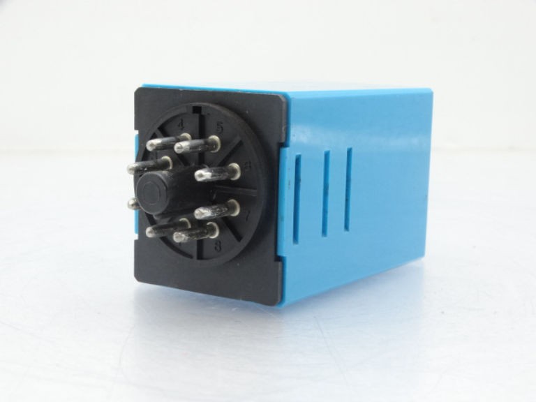 IDEC RTE-P11-120VAC Timer – Used