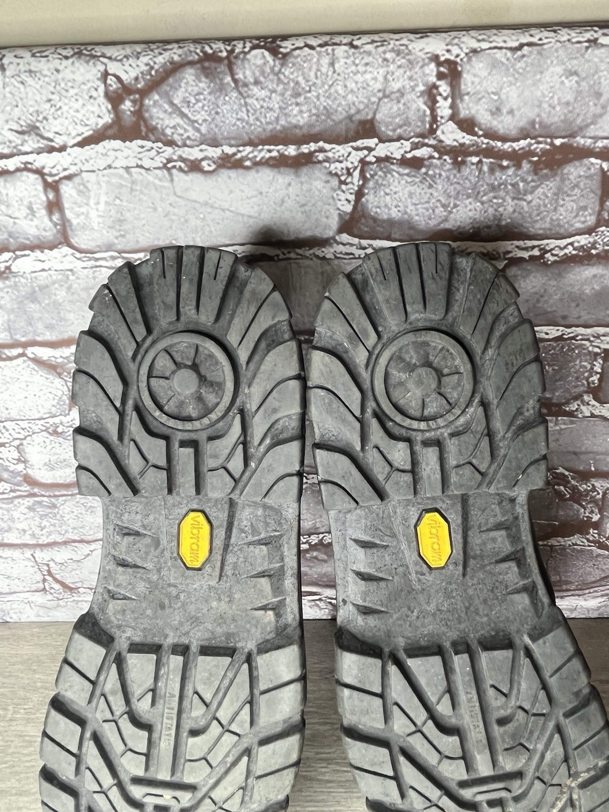 Artec Vibram Black Nubuck Industrial Steel Toe Work Shoes Men’s Sz 10.5M US/44EU