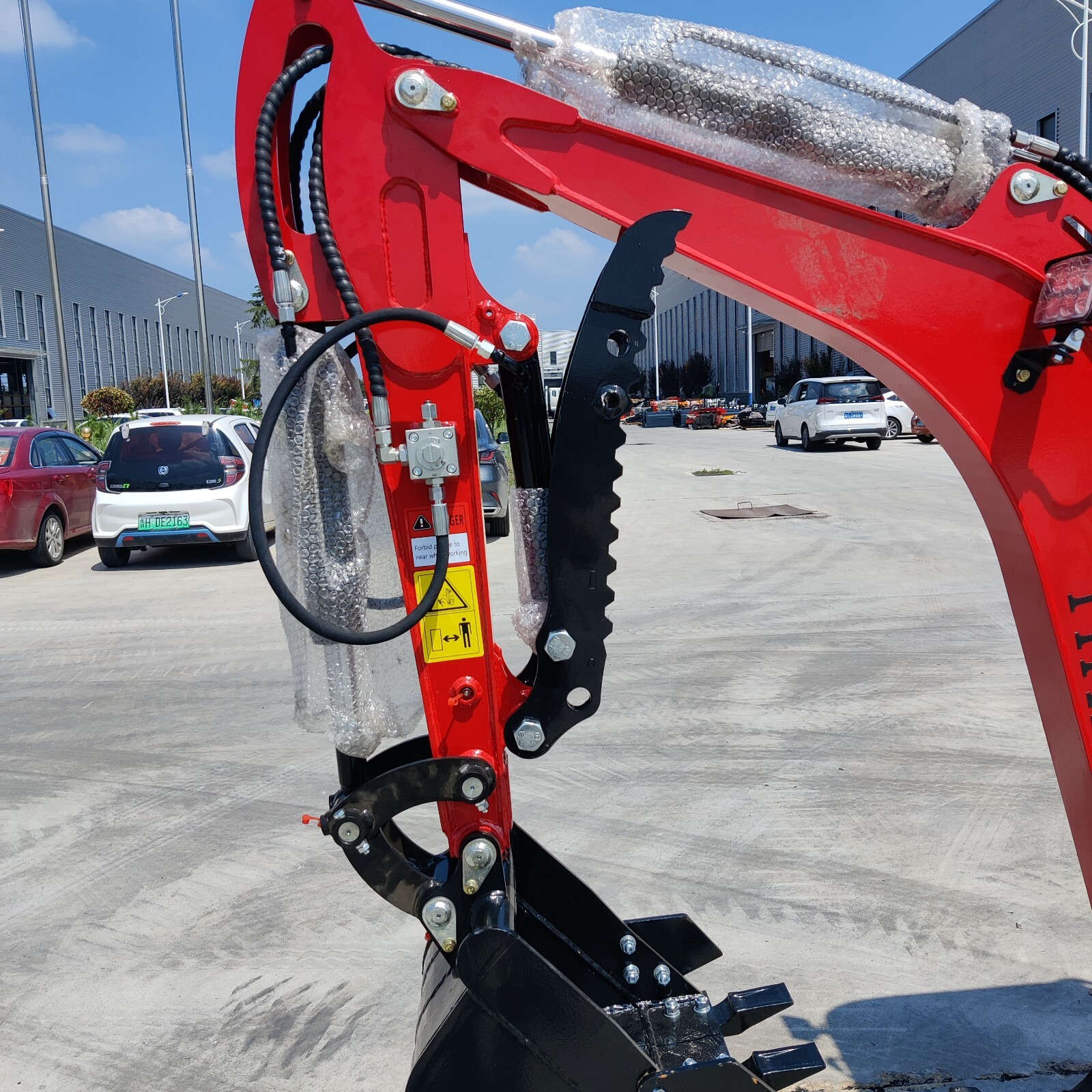 2 Ton New Mini Excavator Digger Tractor, EPA certified USA KUBOTA Diesel Engine
