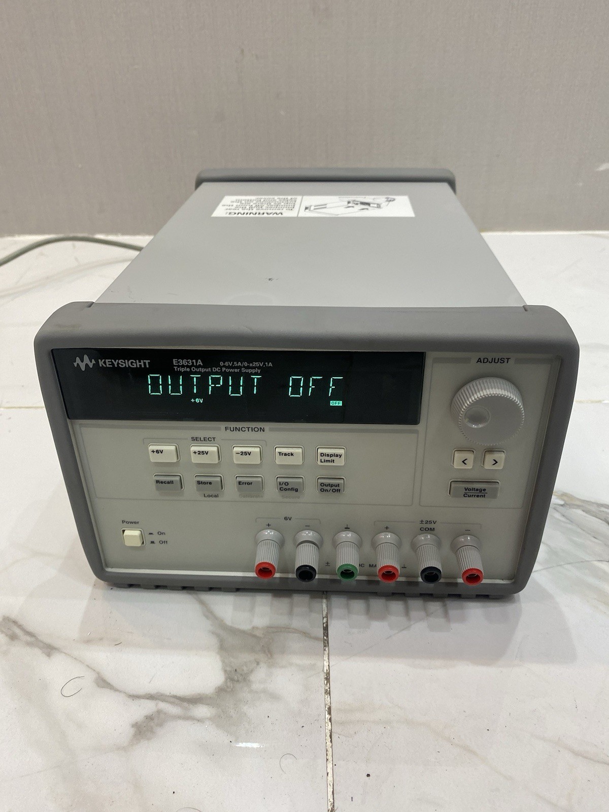 KEYSIGHT TECHNOLOGIES E3631A Triple Output DC Power Supply