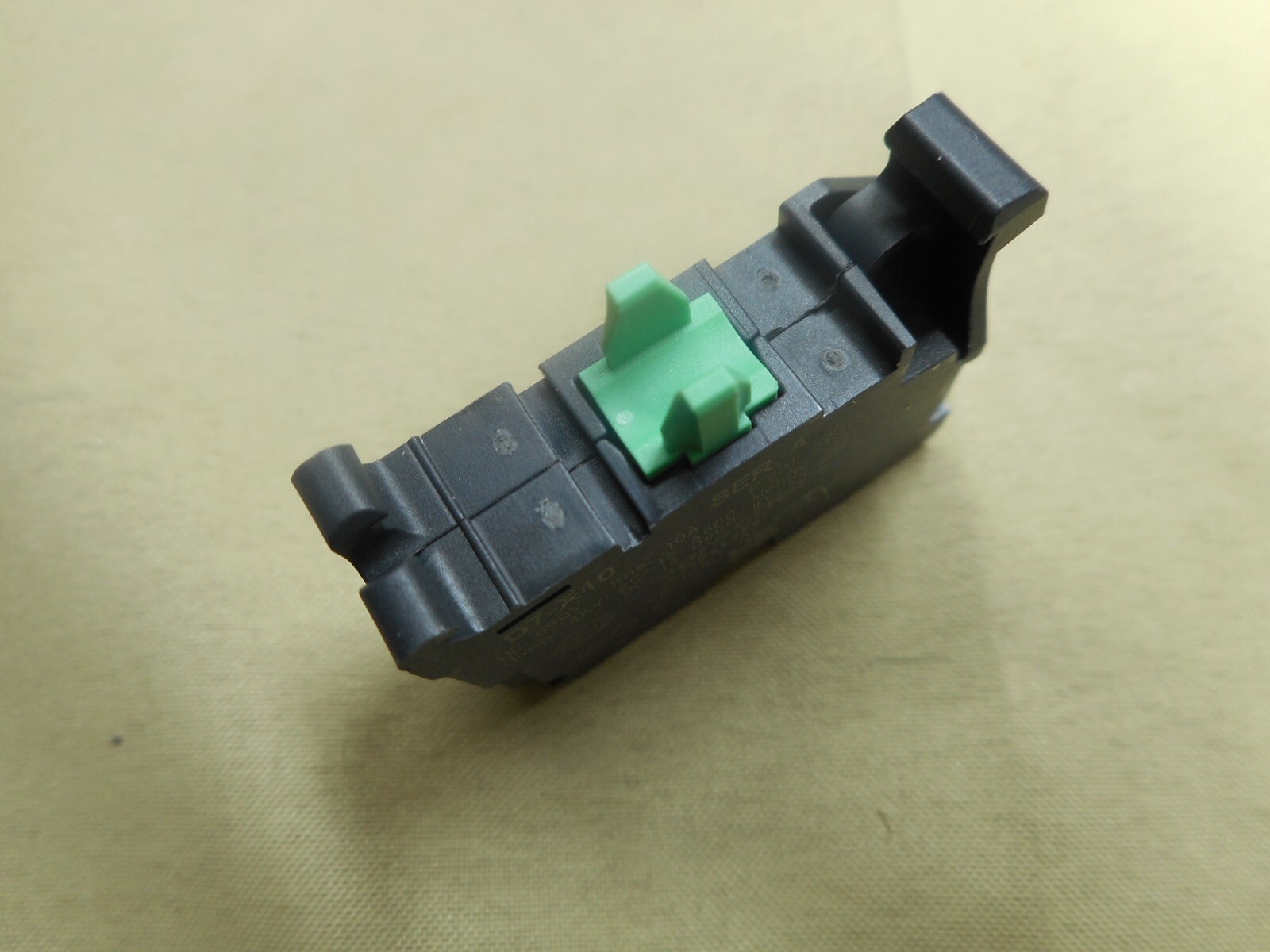 SPRECHER & SCHUH D7-X10 auxiliary contact block (NIB)