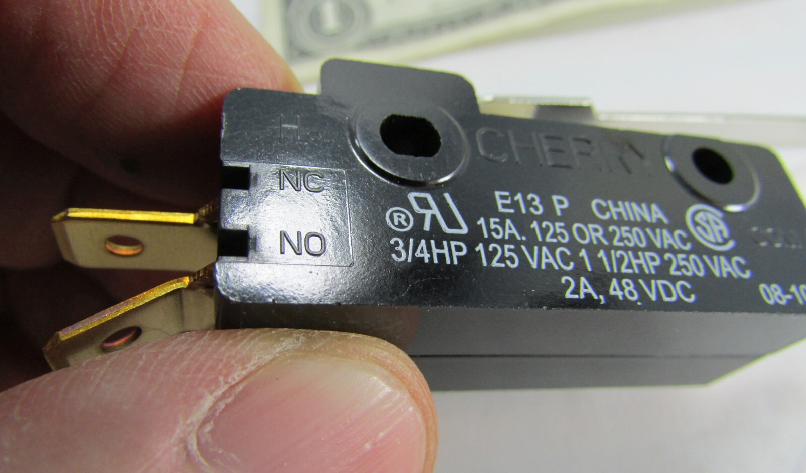 Lot 2 Cherry E13 15A NO/NC Lever Micro Switch 3/4 to 1.5 HP 125/250 V AC 48V DC