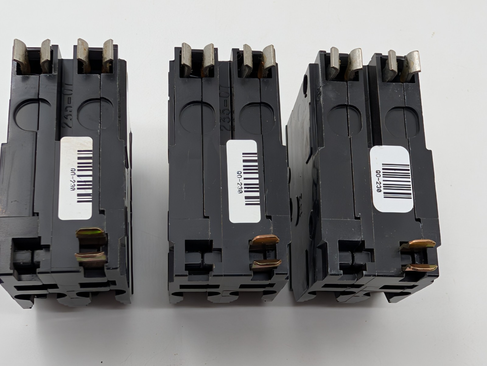 Square D QO230 30 AMP 2 Pole Yellow Face Breakers – Set of Three
