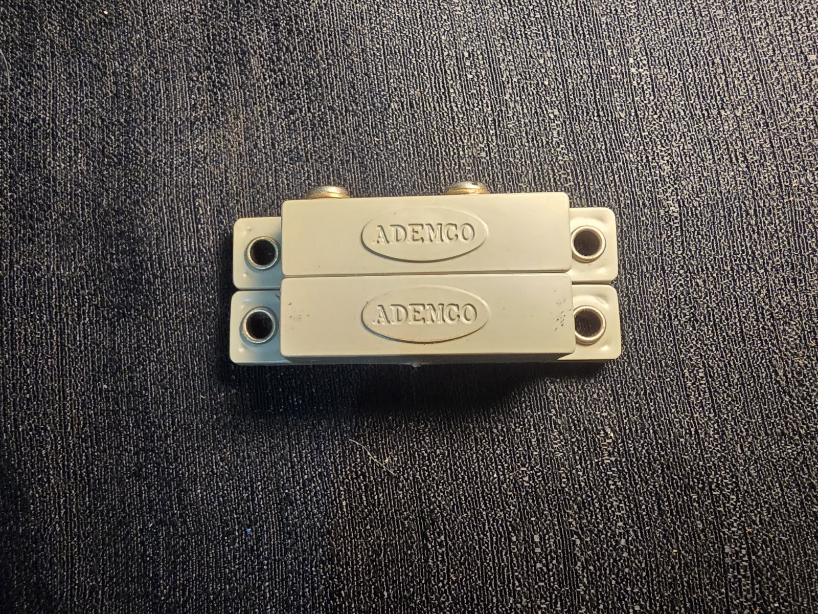 ADEMCO No. 39 Magnetic Contact Sensor Switch Surface Mount 1 Set (NOS)