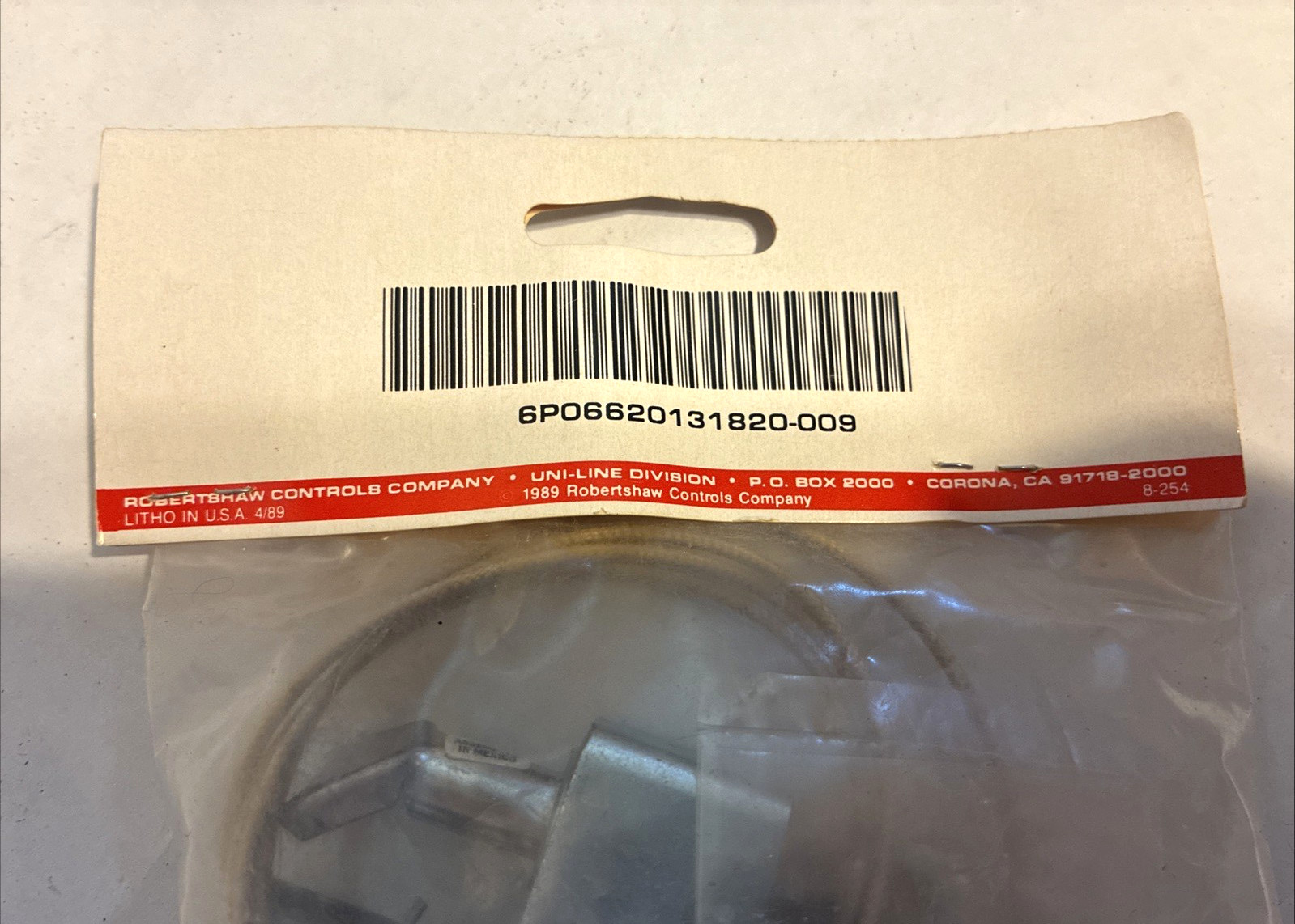 Robertshaw PG9 Pilot & Thermopile 90 Degree Right Hand Flame 1820-009