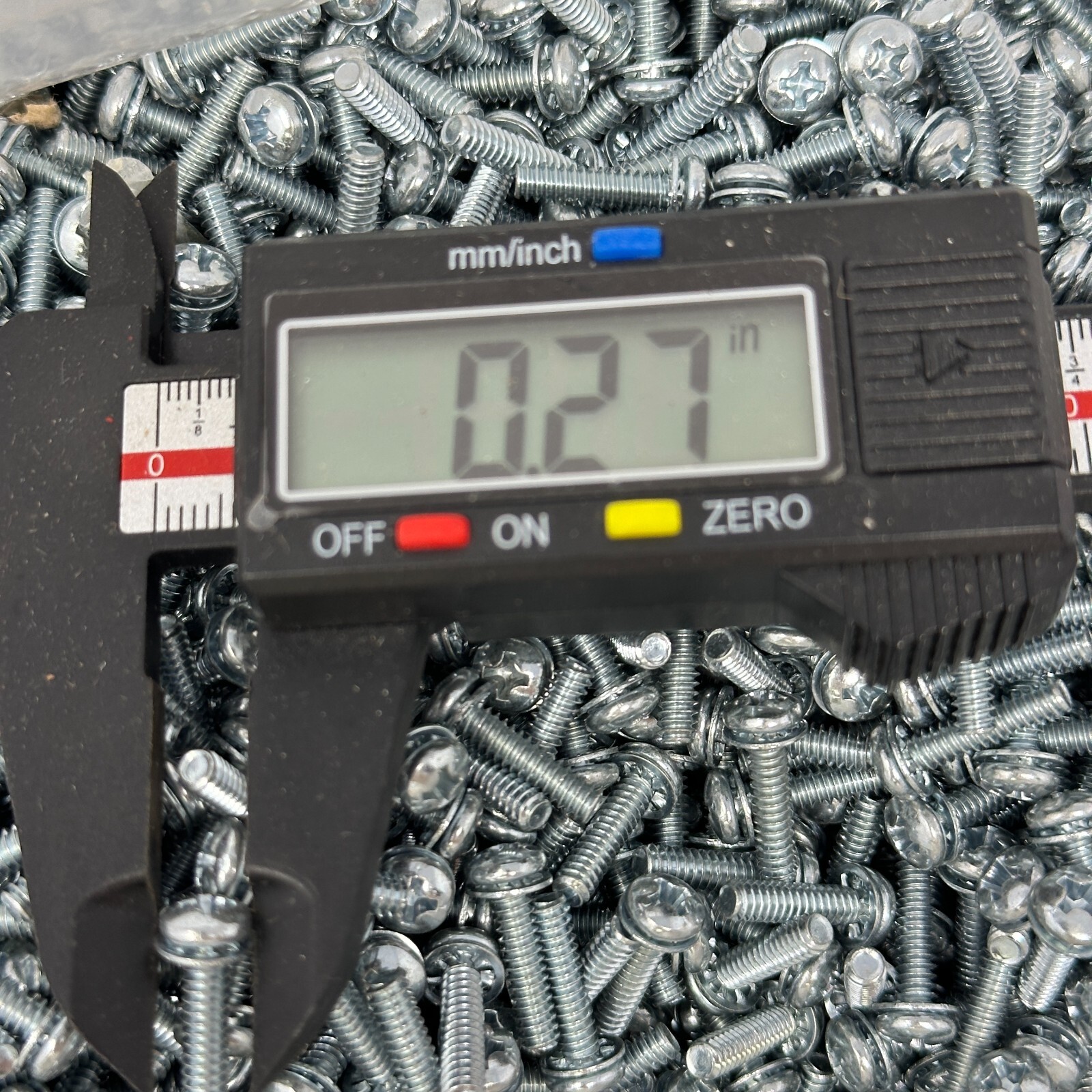 10lb 7oz Weighted 0.64″ Long 0.13″ Diameter 0.27″ Head Diameter Machine Screws