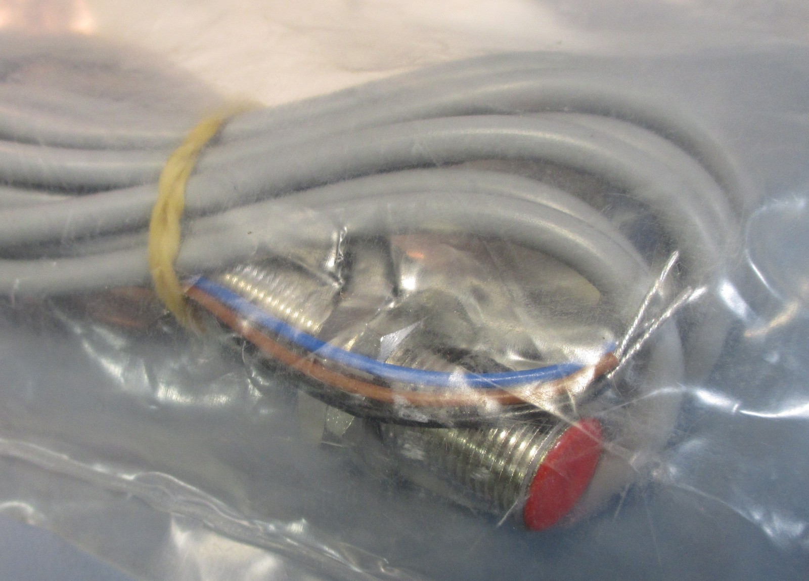 Balogh DB12CPF/8-48 DB12CPF 411XXB4083 Proximity Sensor Nos