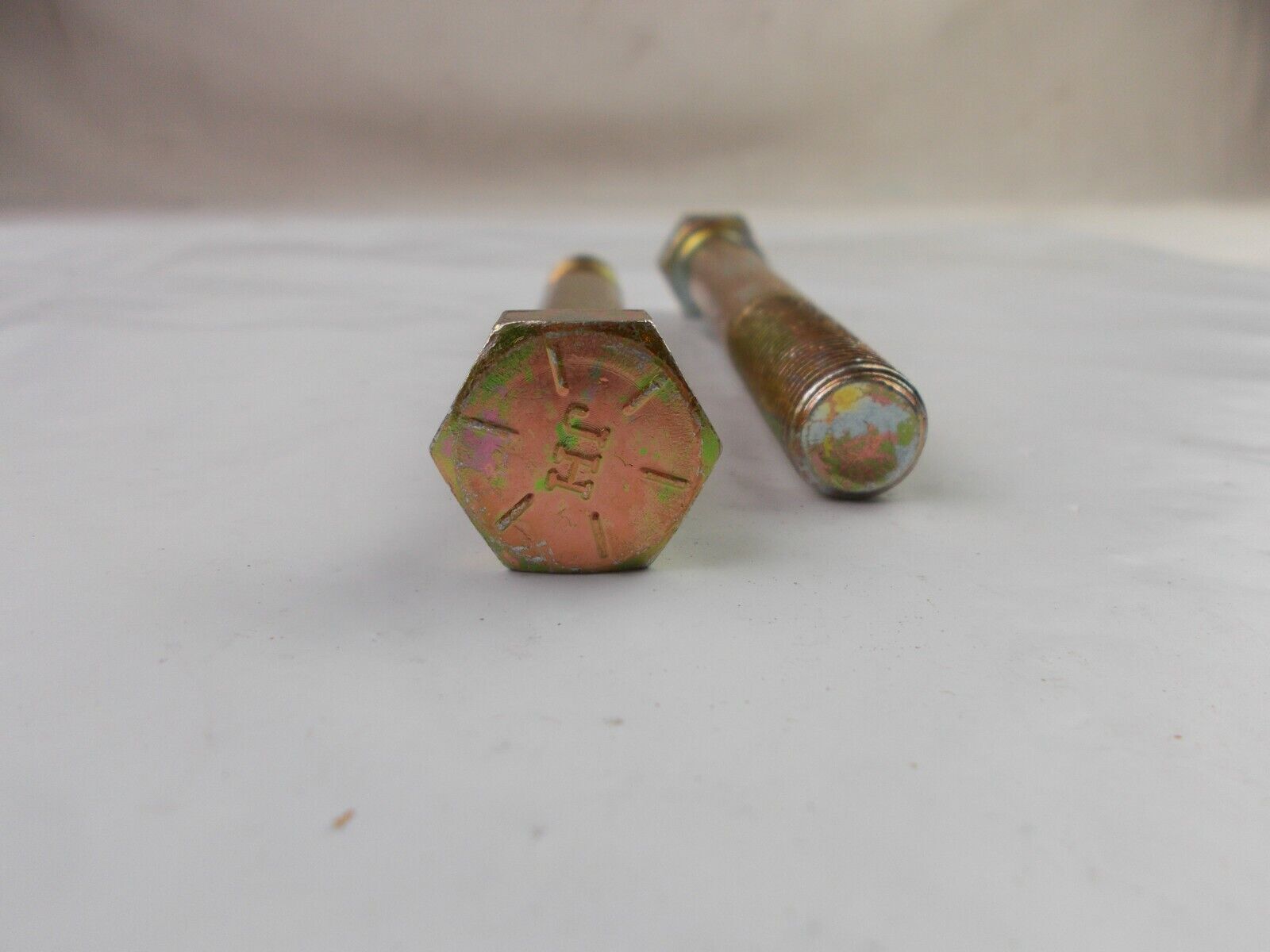 Hex Head Bolt 9/16″- 18 x 4-1/2″ Long “2 Bolts” Grade 8 Zinc 9/16-18×4-1/2