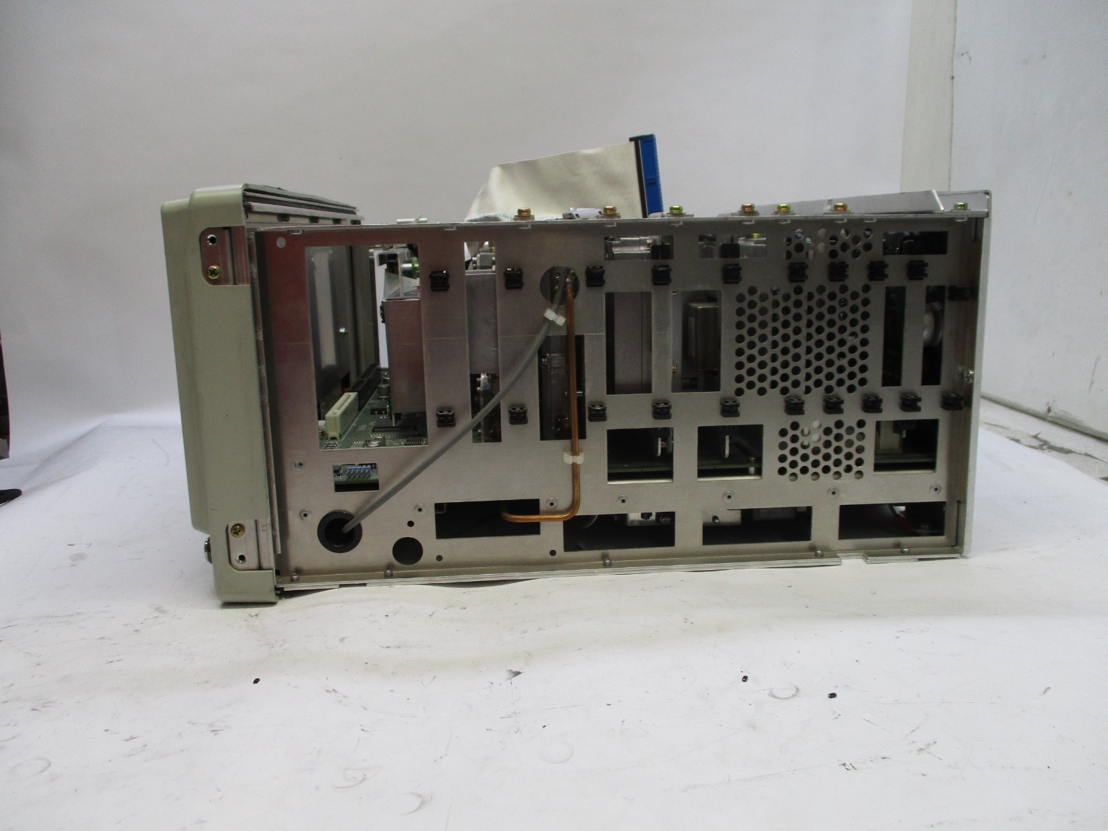 TEKTRONIX RSA 3303A REAL TIME SPECTRUM ANALYZER T8 D15
