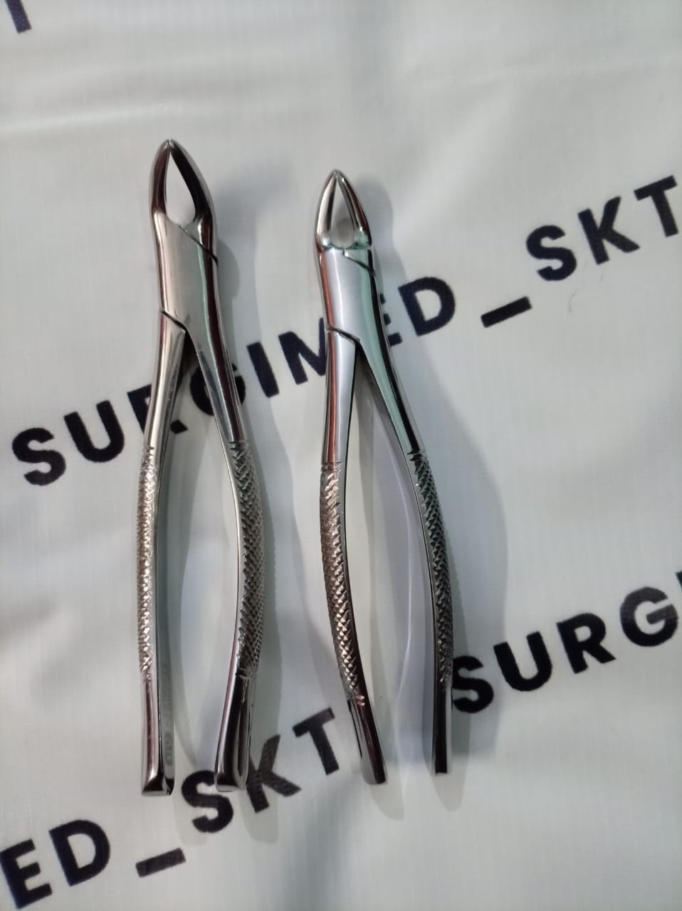 Hu-Friedy 150 and 151 Dental Extraction Forceps 2 PCS