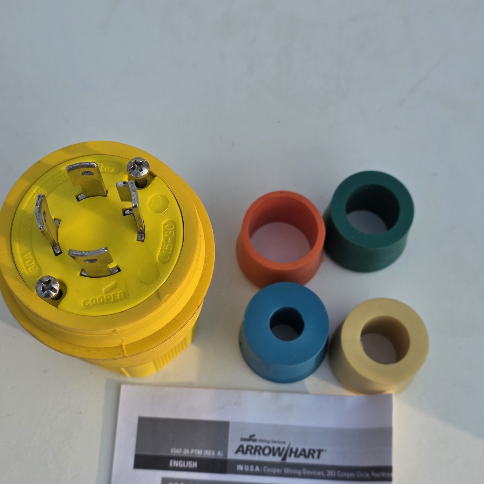 Cooper Arrow Hart L5-30P 30A 125V Twist Lock Plug NEMA L5-30P Yellow New OB