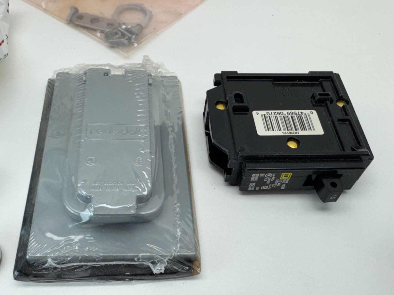 Square D Homeline 15A Circuit Breaker Red Dot Weatherproof Outlet Box Cover Lot