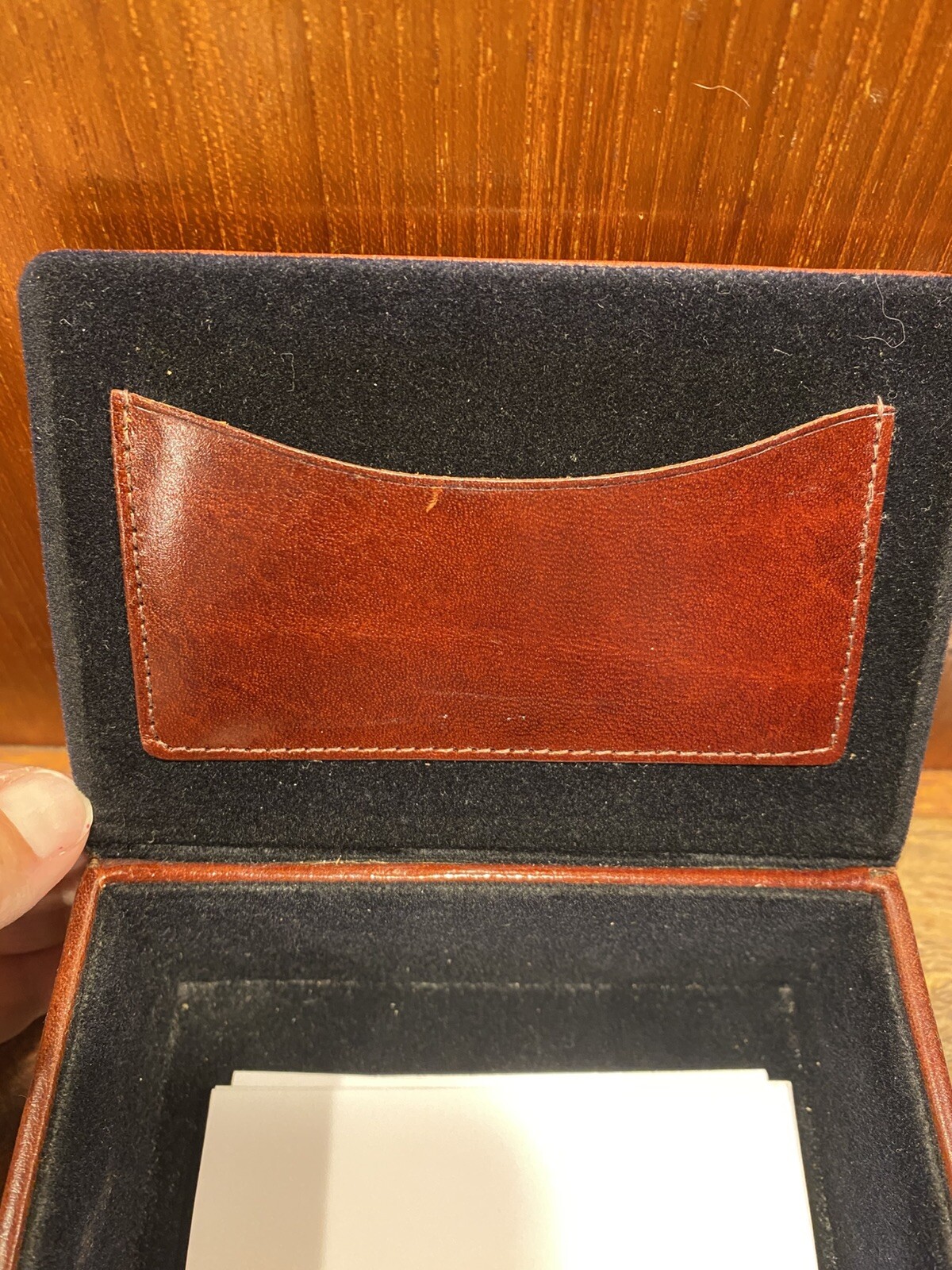 Vintage Gary’s Leather Old Leather Flip Top Memo Box Card Holder Desk Accessory