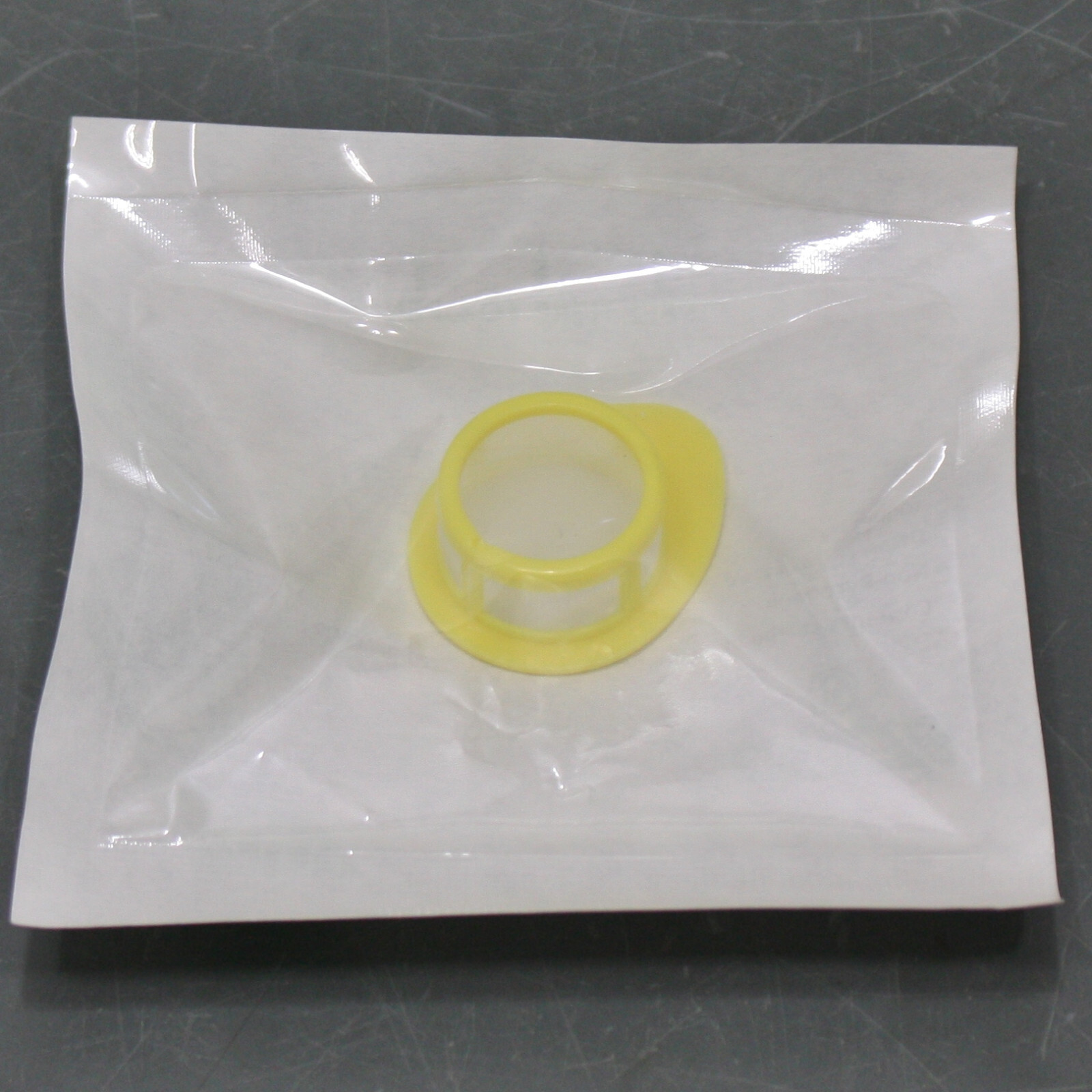 EXPIRED 07/2024 – (50) Cole Parmer Cell Strainers 04396-02, 100 micron, Yellow