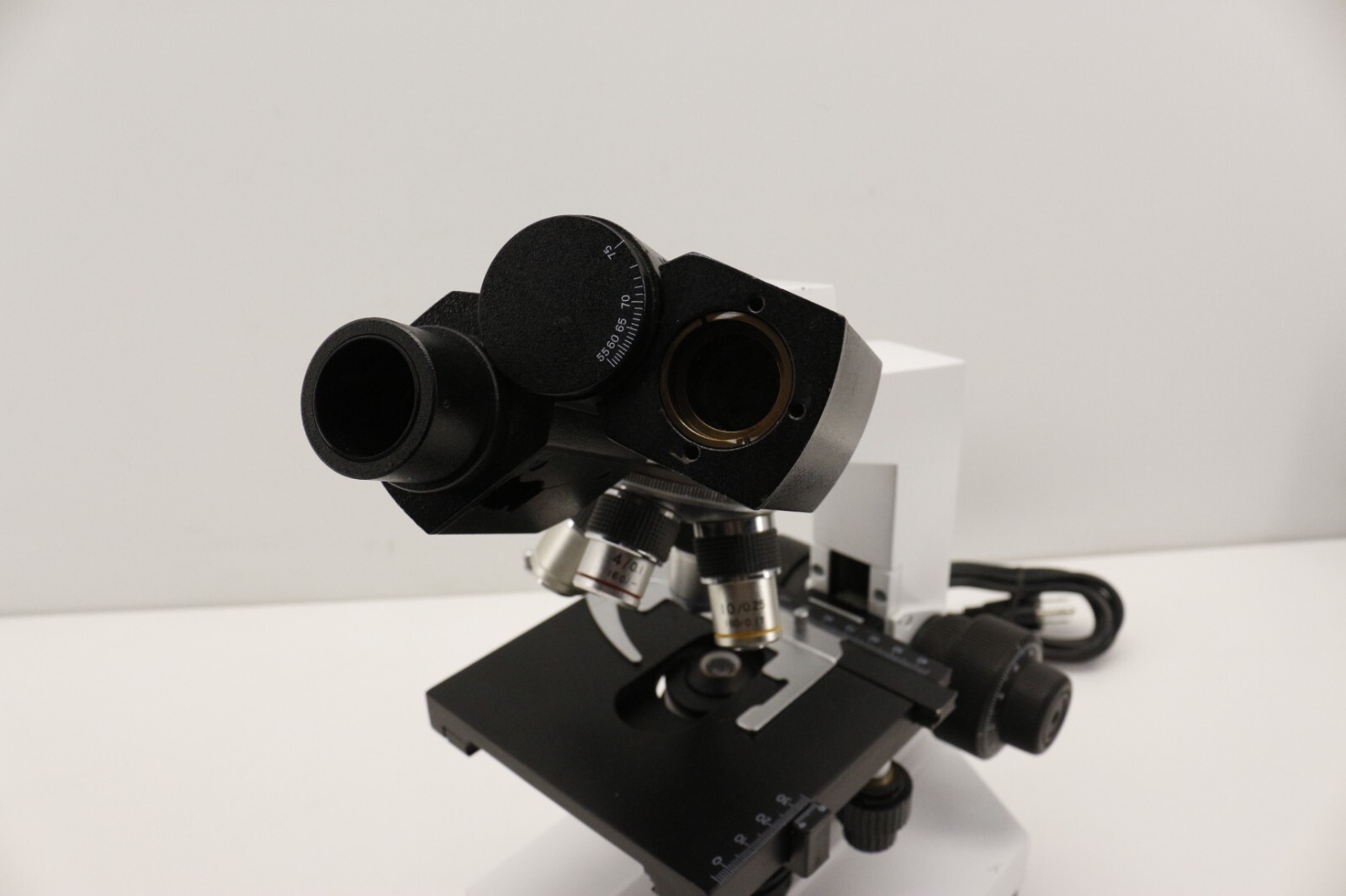 Unico G300 Binocular Microscope with 4 Objectives (4X/10X/40X/100X) #3