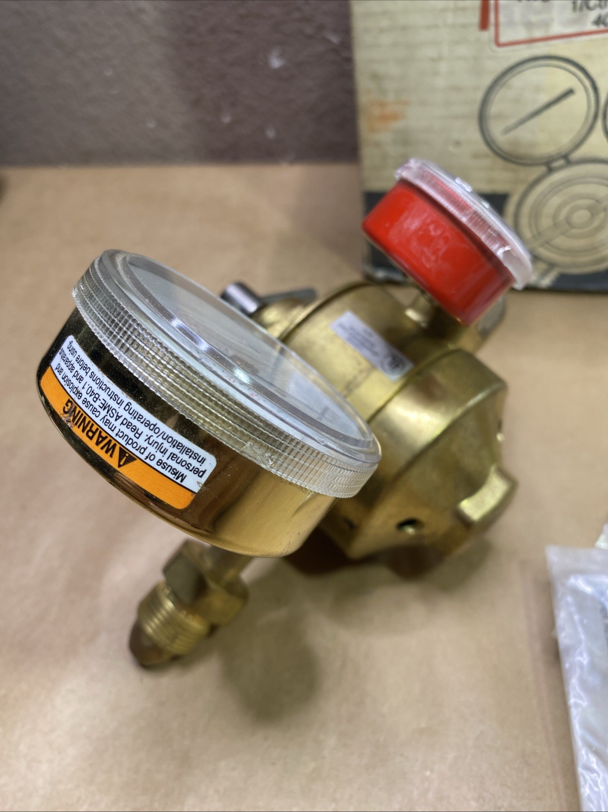 concoa airco cga 555 Two Stage Nitrogen Gauge Regulator (I Think It’s New)